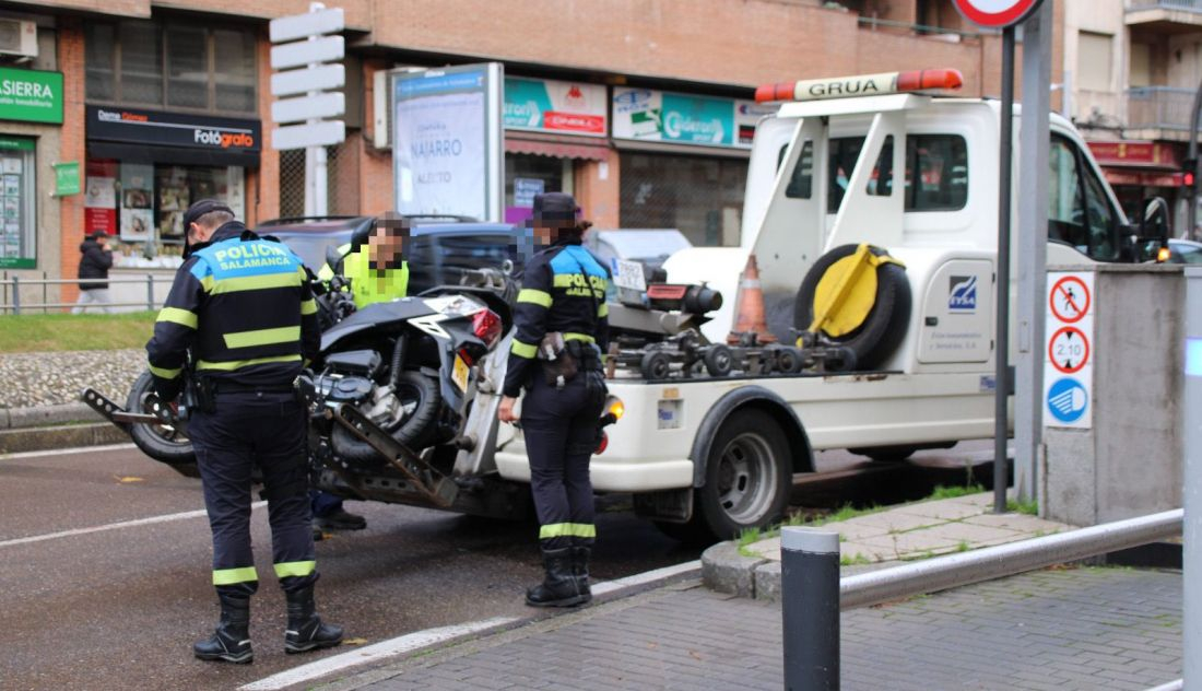 Herido Un Motorista En Una Colisi N Con Una Furgoneta En La Rotonda De