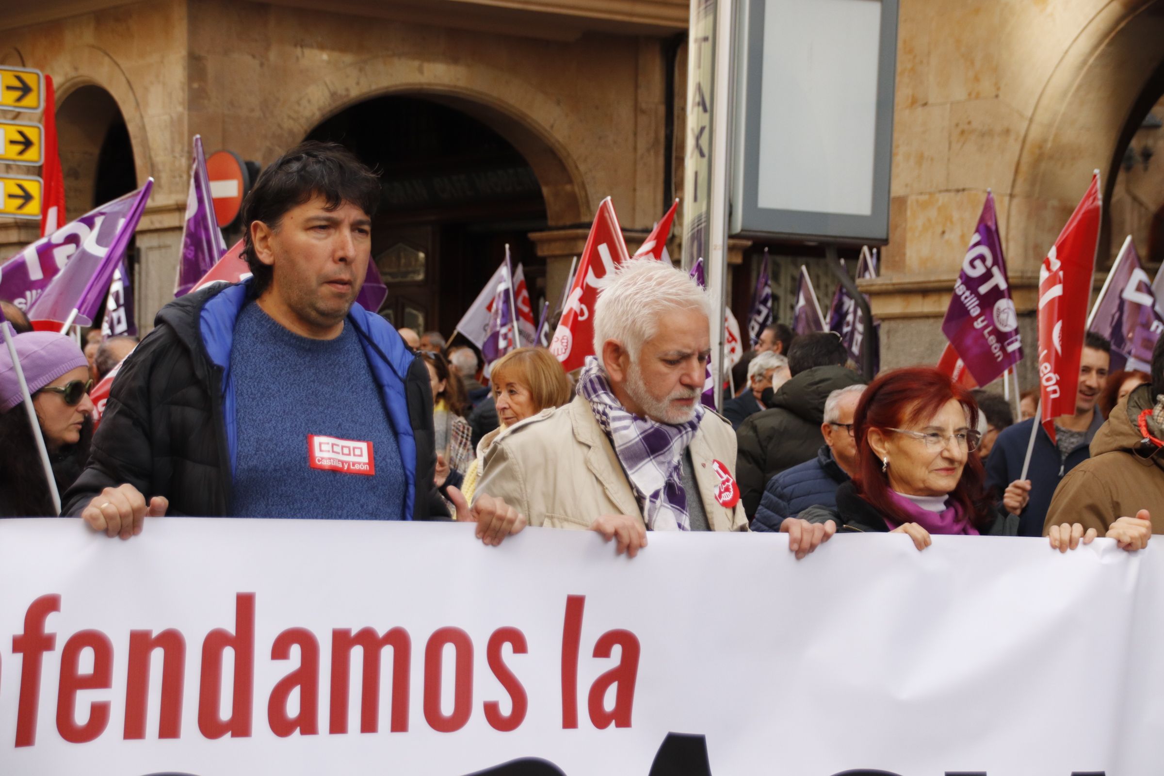 GALERÍA Comisiones Obreras y UGT salen a las calles de Salamanca por