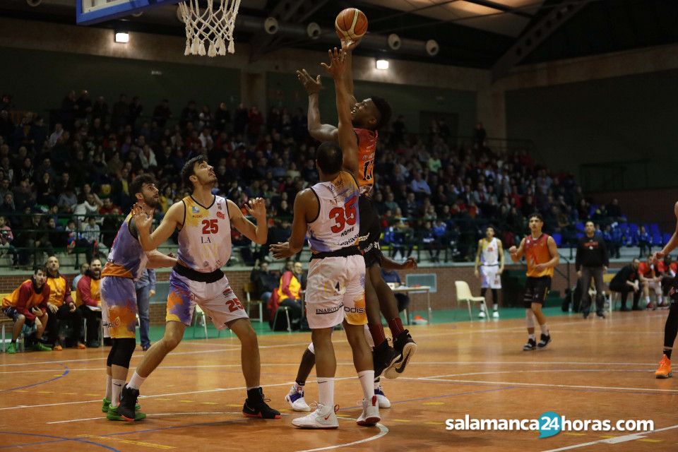 El Cb Tormes Se Refuerza Con Bola Olaniyan Para Seguir Luchando En El