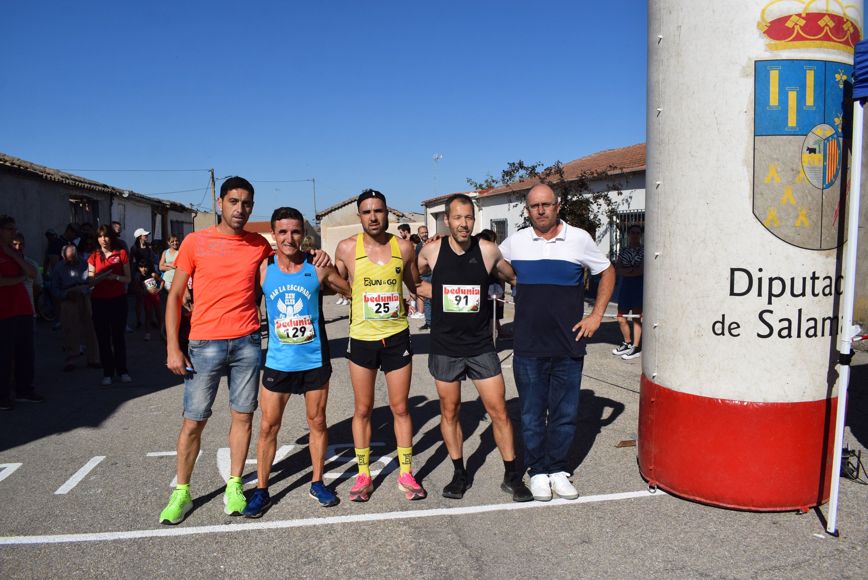 Gran Ambiente Durante La VI Carrera Solidaria De Coca De Alba