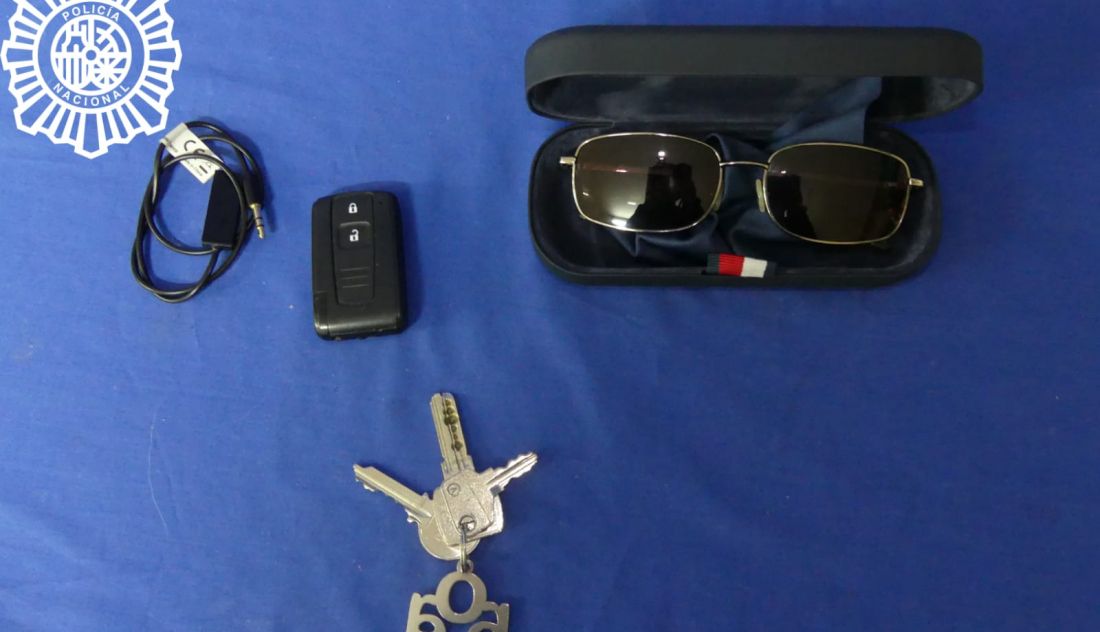 Detenido Por Robar Unas Gafas De Sol Un Cable Usb Y Un Mando A