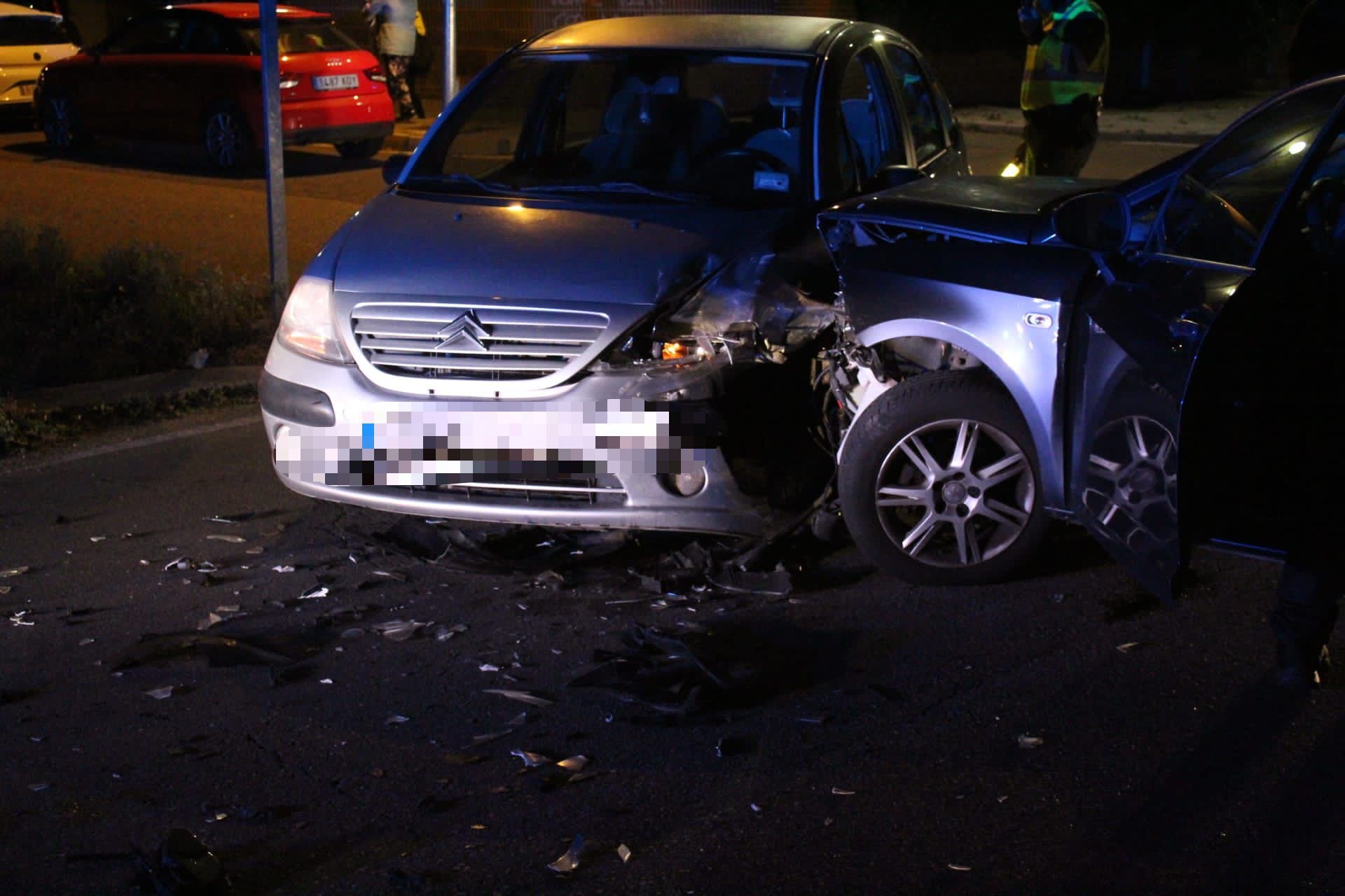 Galer A Una Mujer Herida Tras Una Fuerte Colisi N Entre Dos Coches En