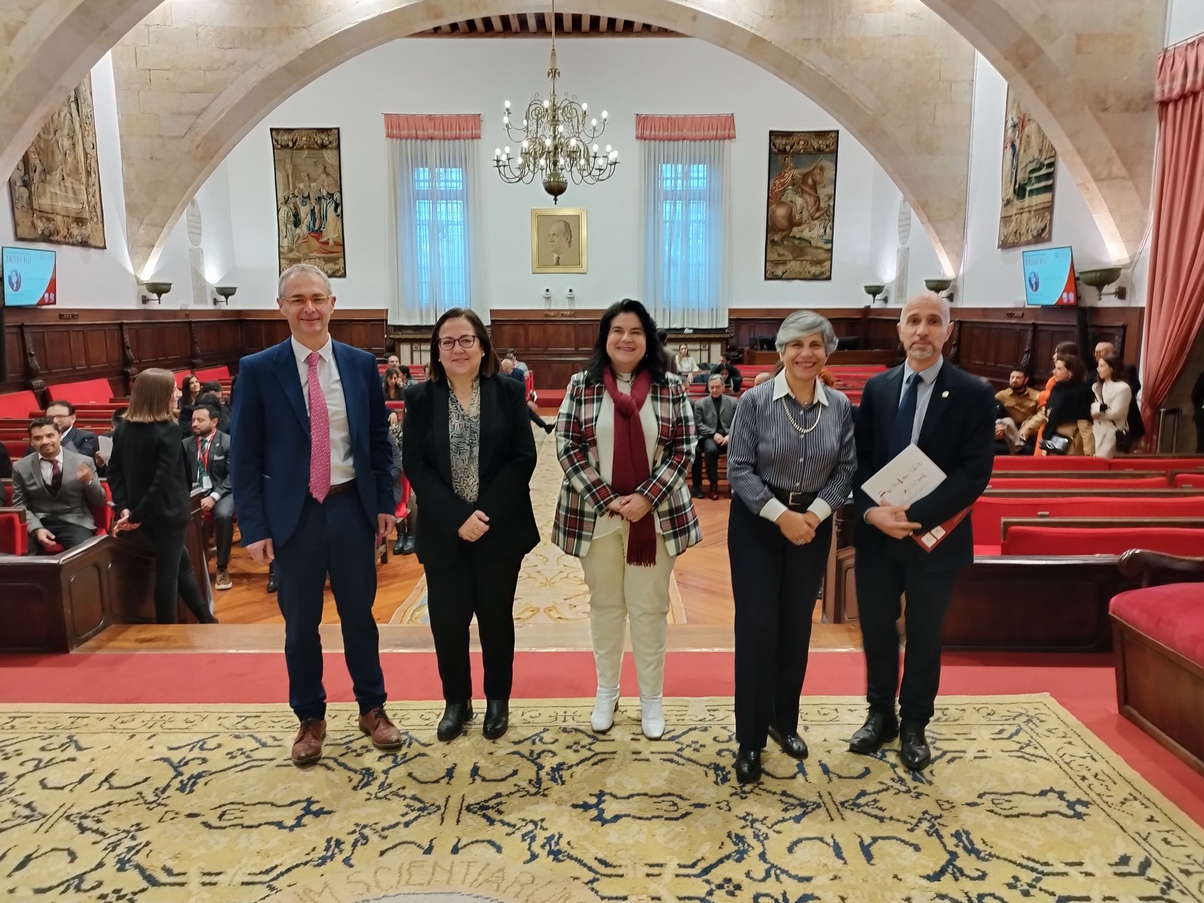 La USAL clausura los Cursos de Especialización en Derecho con la