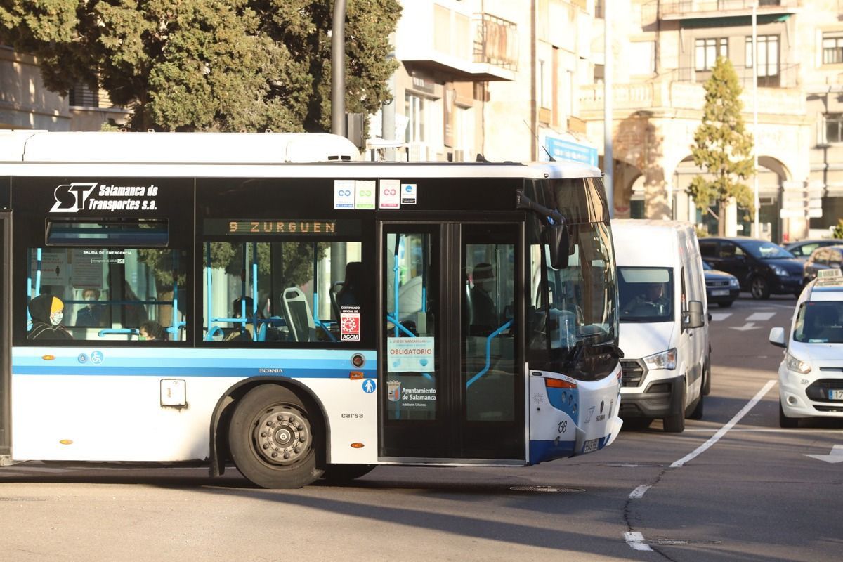 El uso del autobús urbano en Castilla y León cae un casi un 50% en febrero sobre el mismo mes de 2020