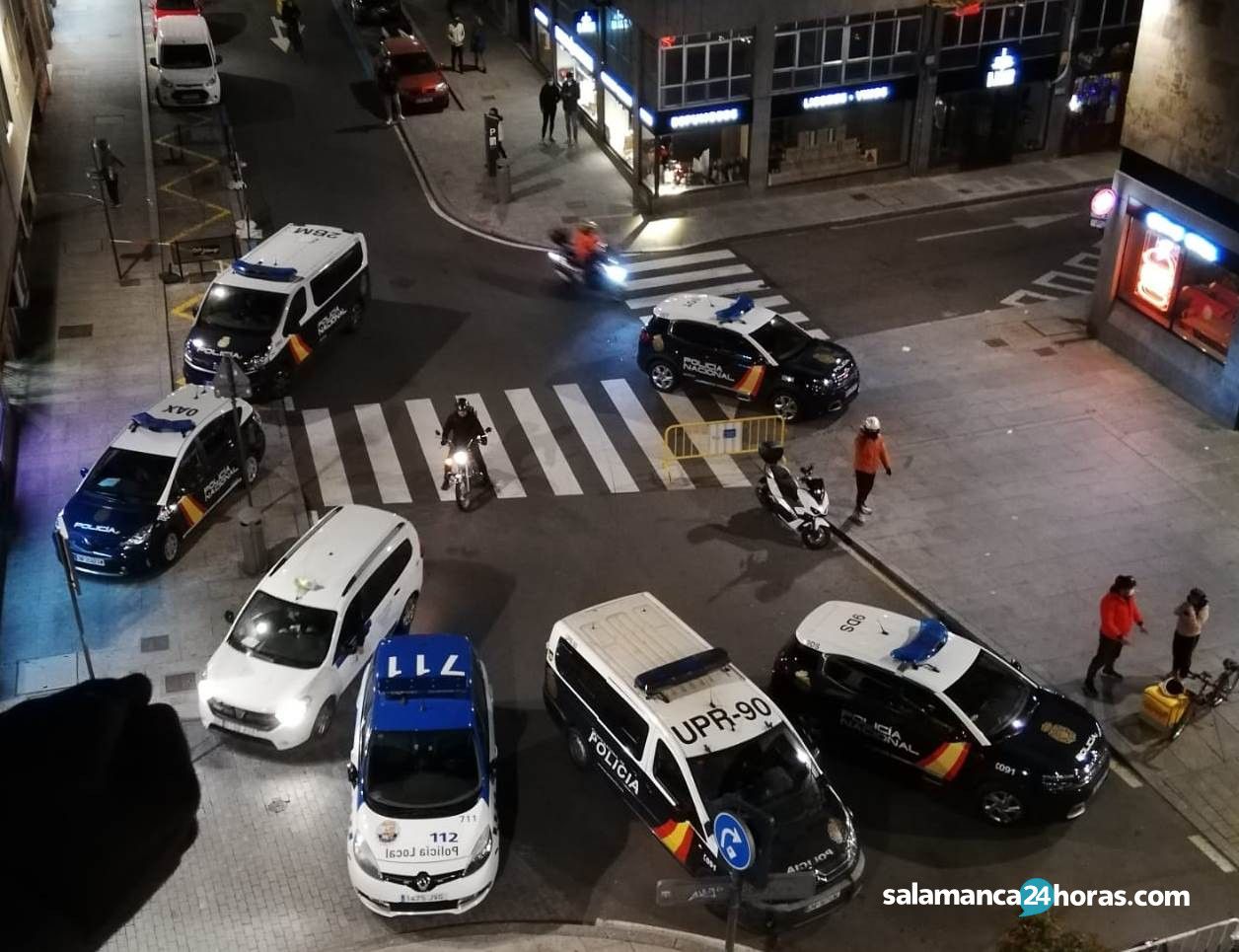 VÍDEO | Gran despliegue policial por una pelea multitudinaria en la calle Correhuela