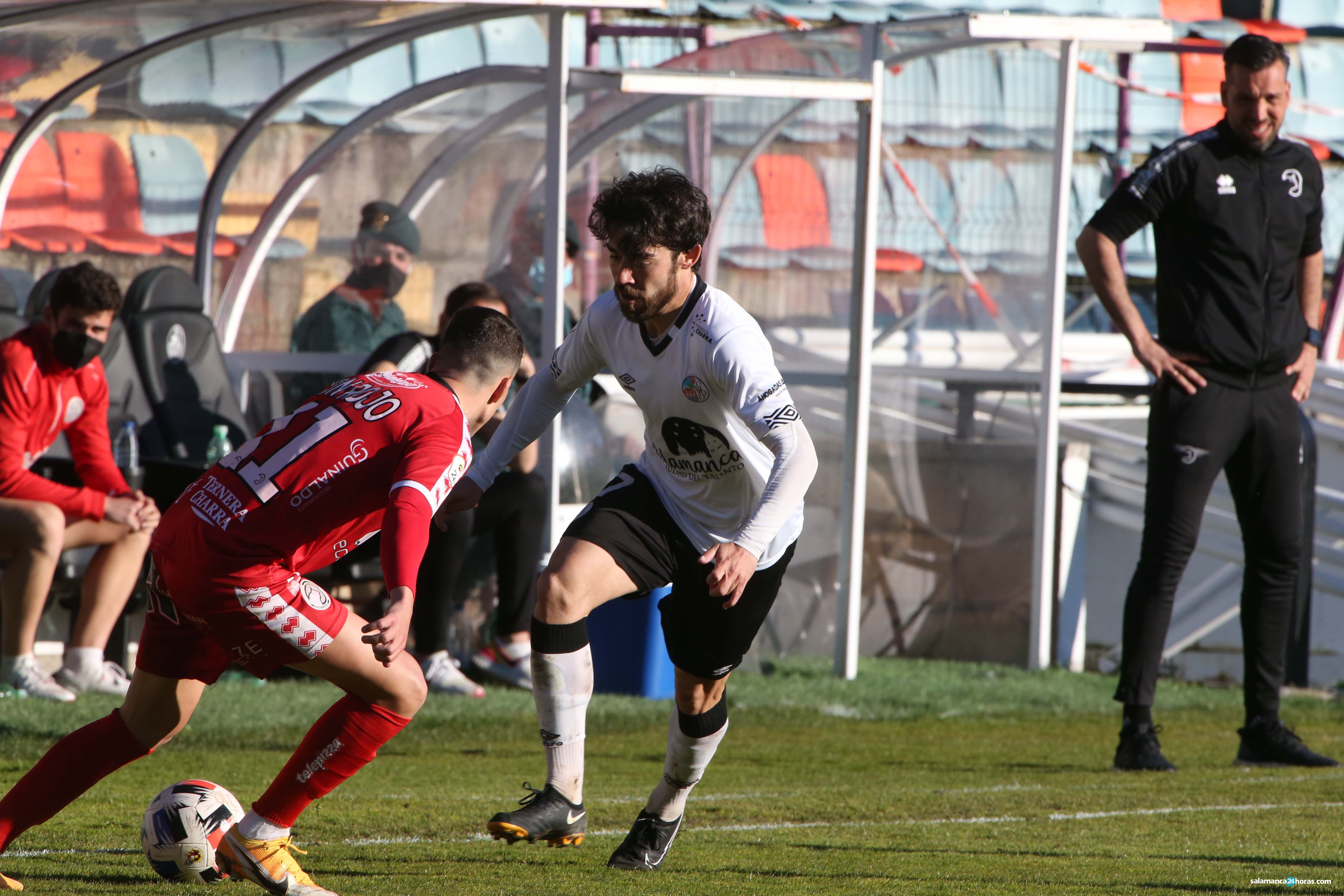 Javi Navas, cuatro semanas de baja