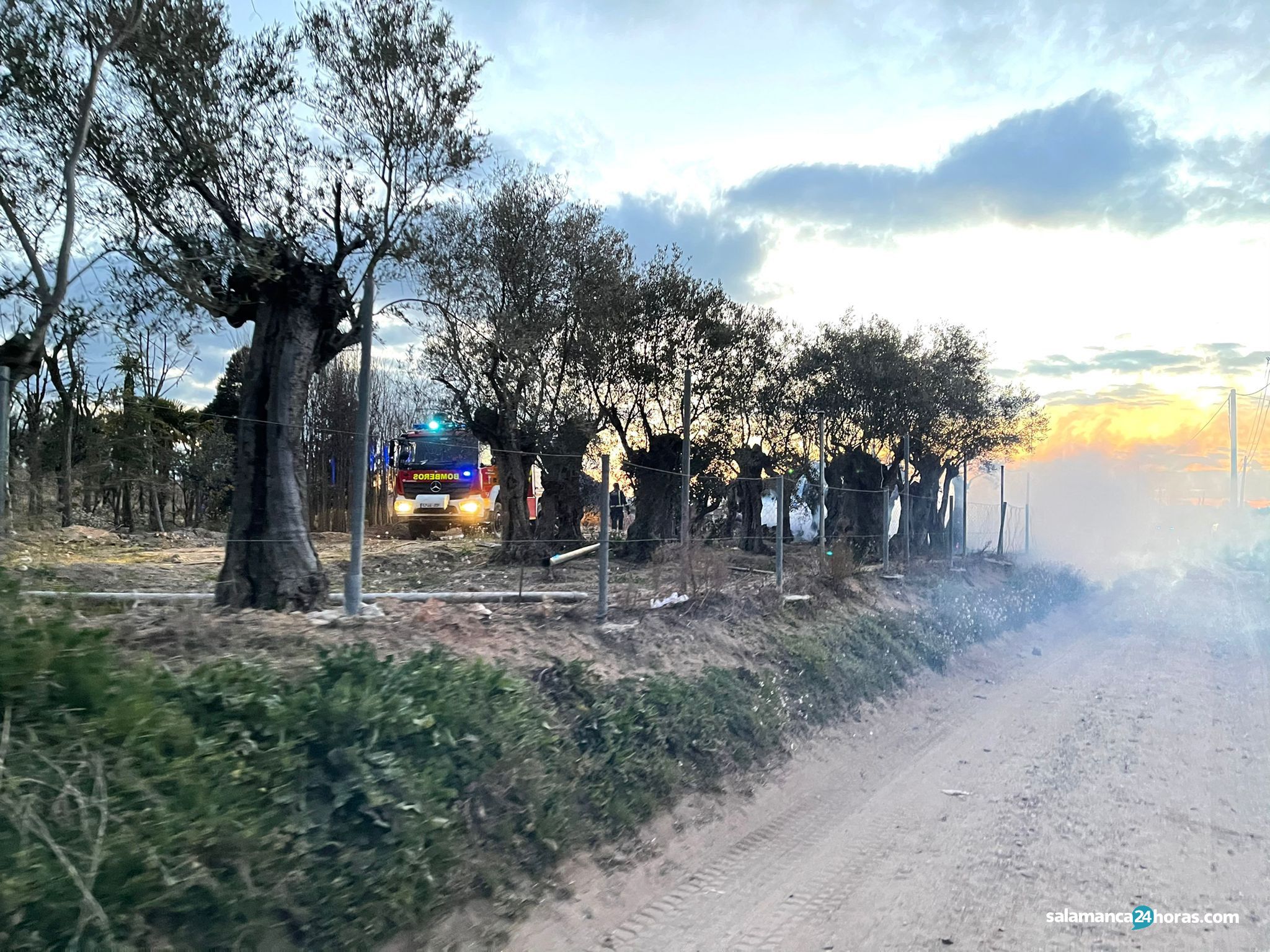 Un incendio en el camino de La Aldehuela moviliza a los Bomberos de Salamanca. Foto de archivo