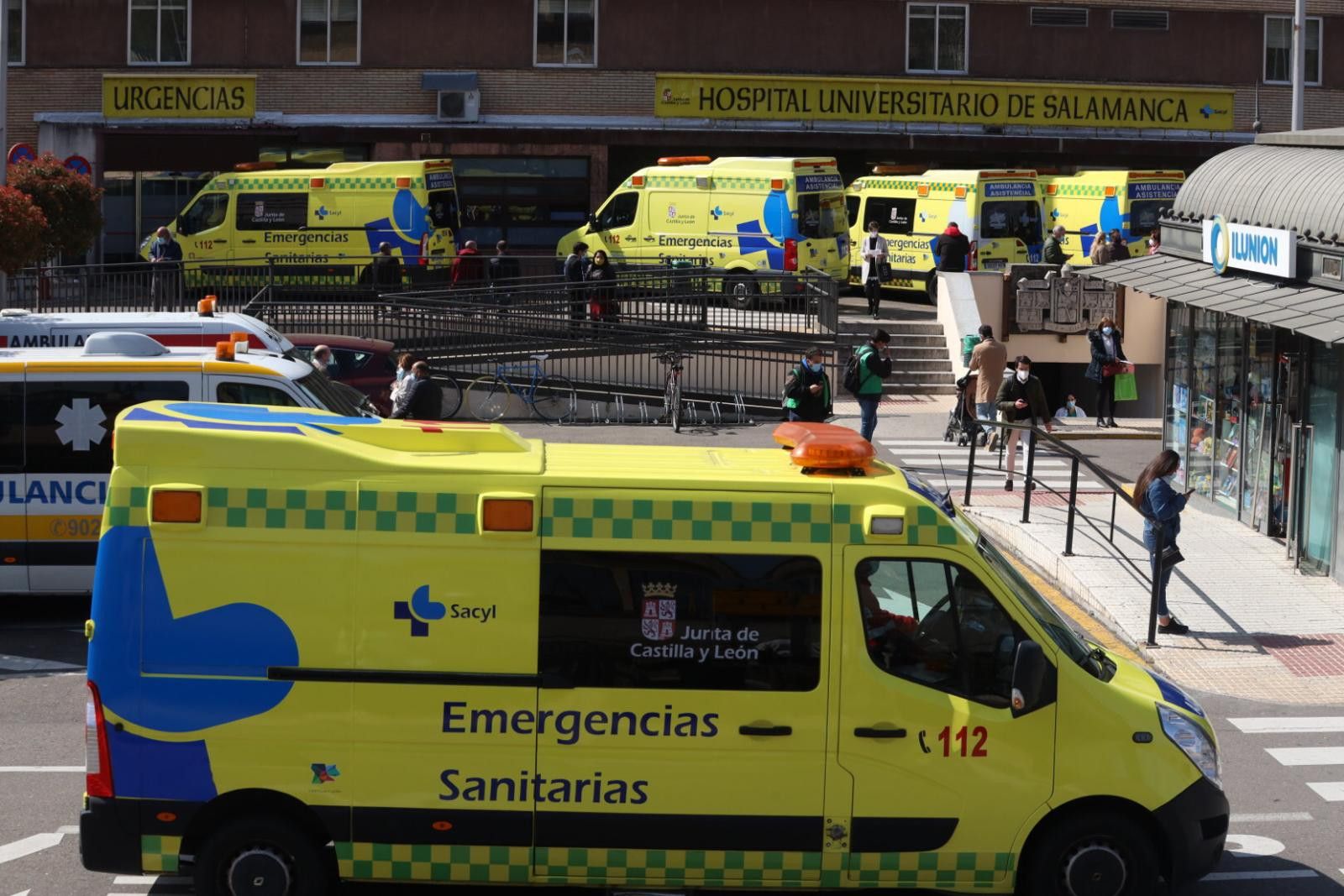 Un muerto en el Hospital de Salamanca por COVID en una jornada con 17 contagios