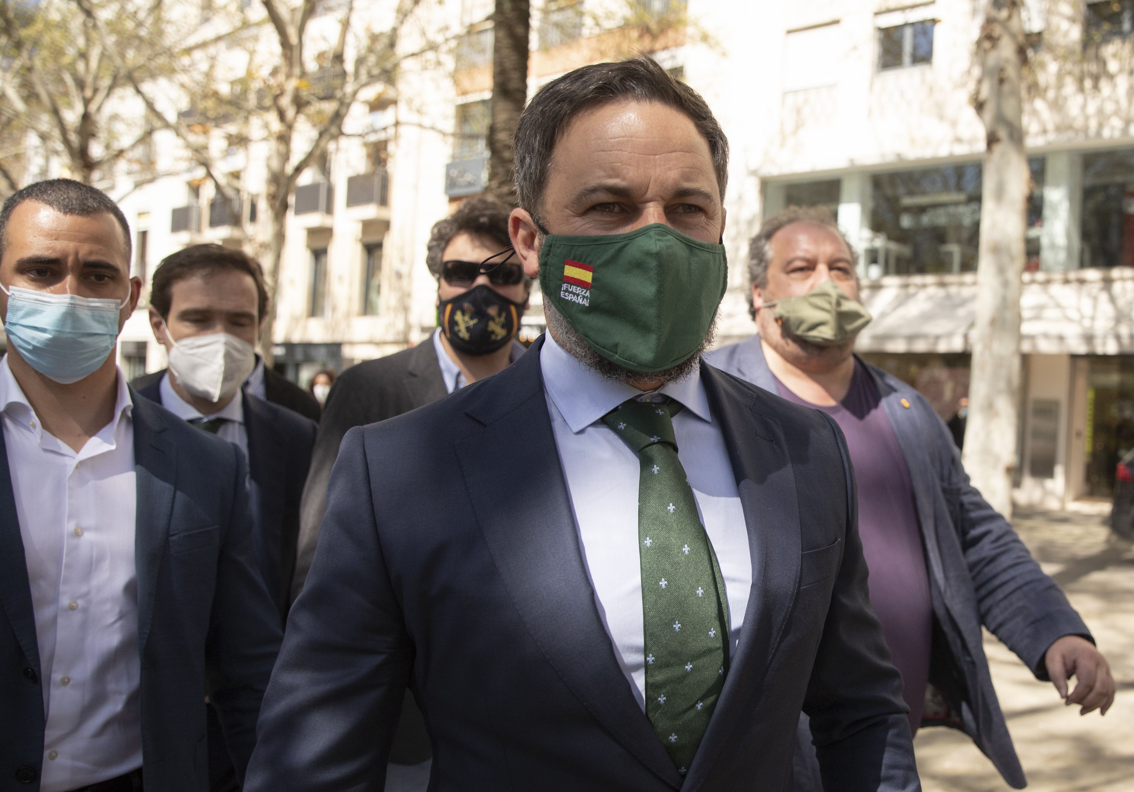 Abascal exige el levantamiento del toque de queda y llama a las CCAA "que dicen oponerse a Sánchez" a llevarlo a cabo