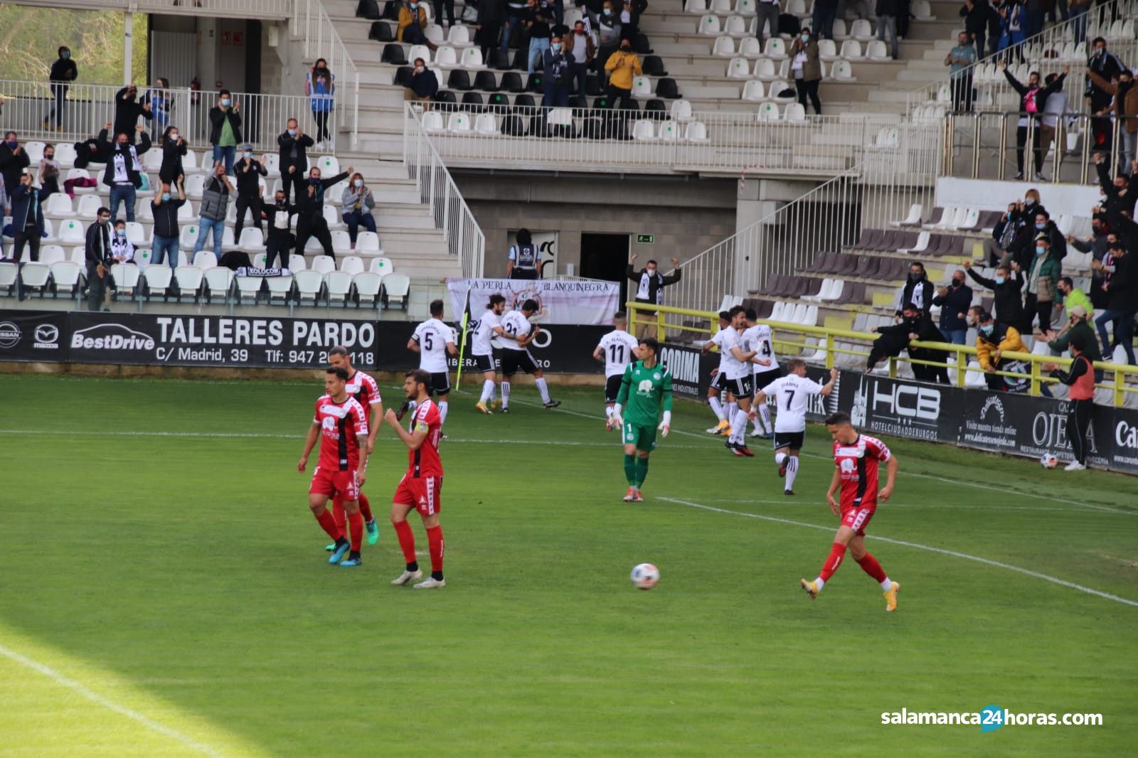 VÍDEO | Un Burgos ‘de otra categoría’ supera a un combativo Unionistas (2-0)