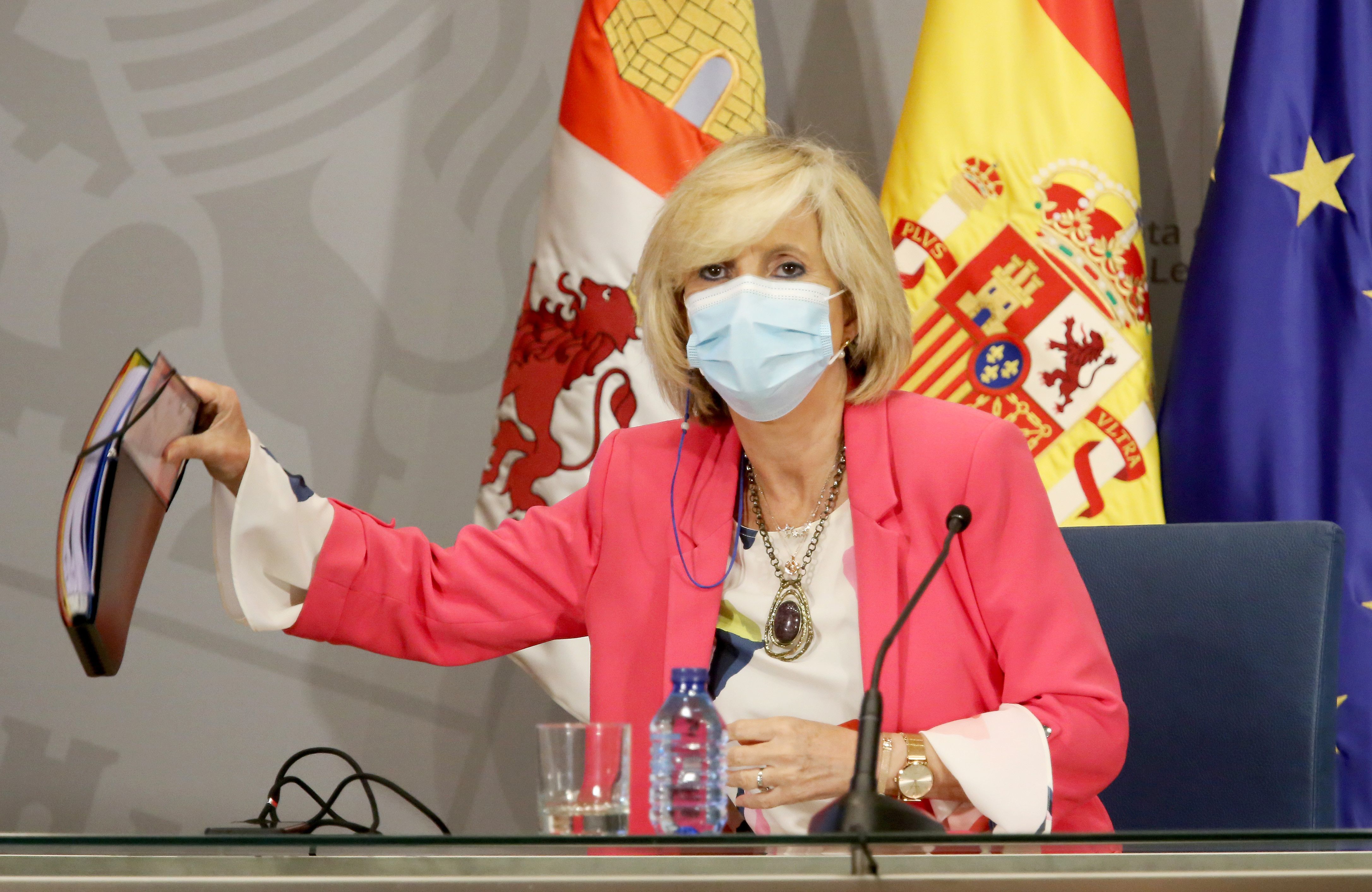 Farmacéuticos, policías, bomberos y profesores de Salamanca serán llamados en los próximos días para recibir la segunda dosis de la vacuna