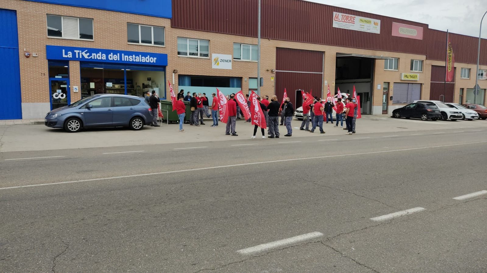 Todos los técnicos instaladores de Zener Plus en Salamanca secundan la huelga convocada por UGT