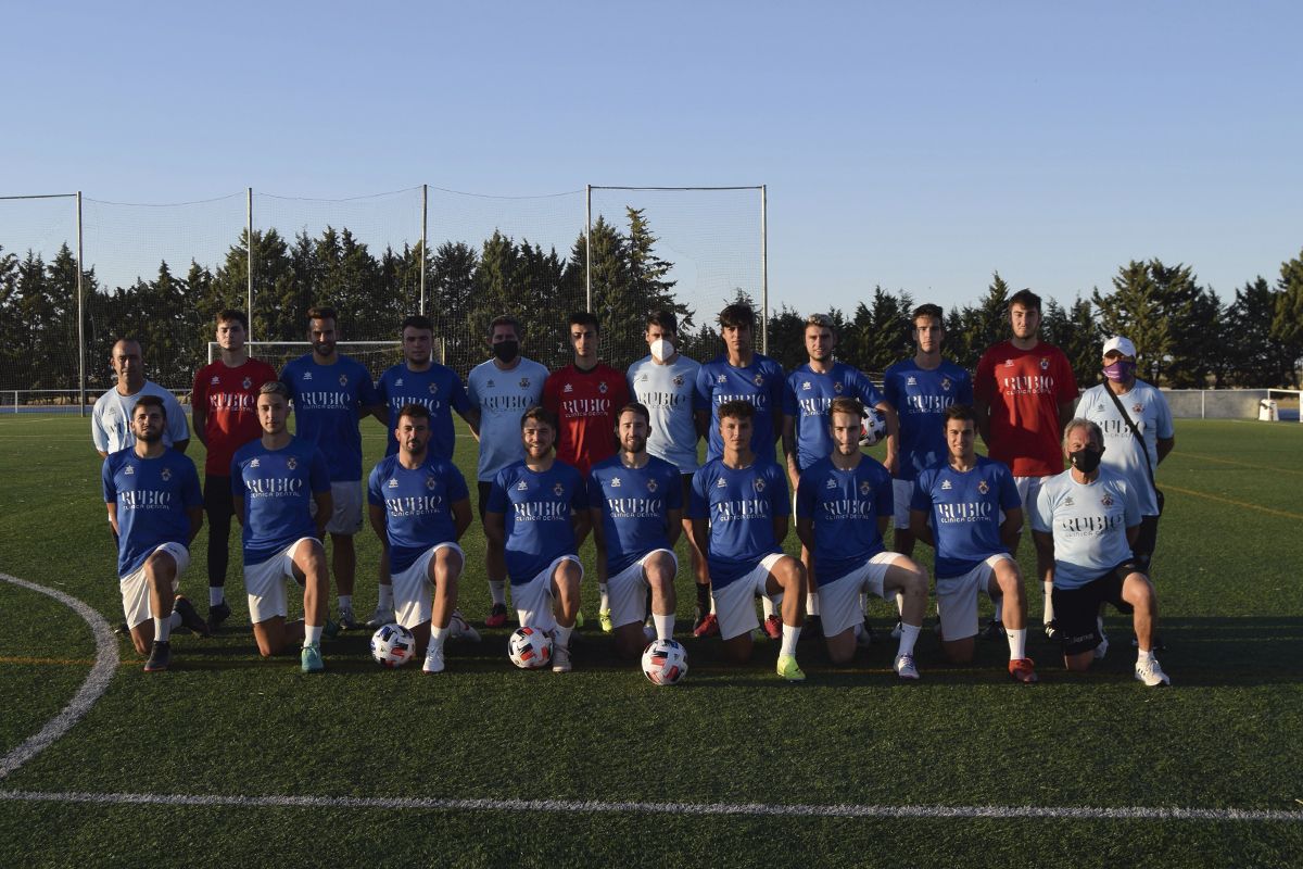 Plantilla del CD Peñaranda al inicio de los entrenamientos de pretemporada 