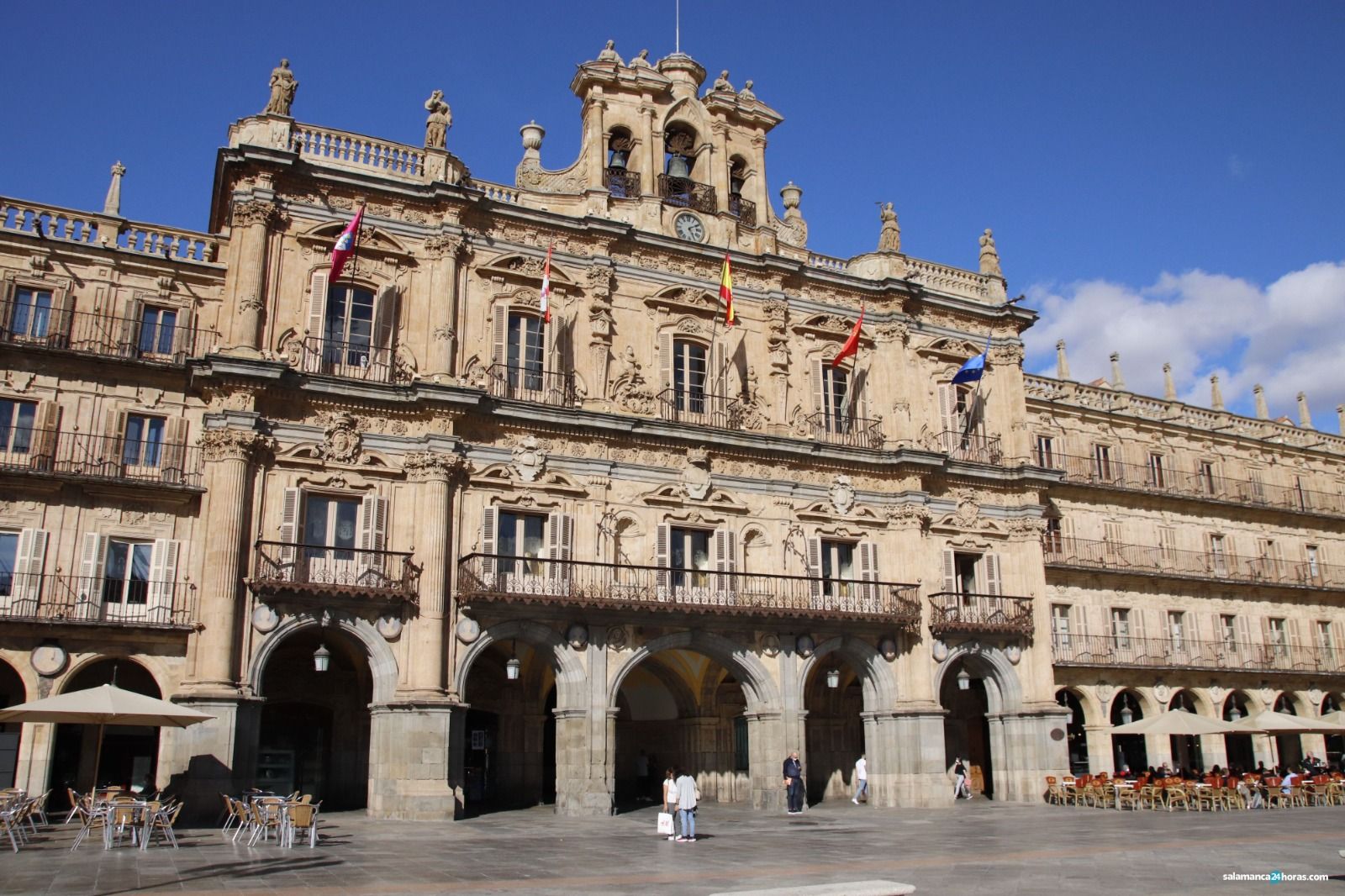 Fachada del Ayuntamiento de Salamanca. Foto de archivo 