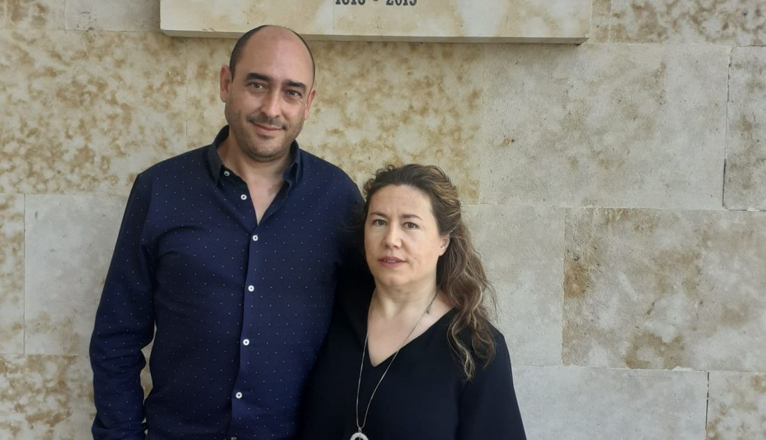 Efrén Moreno y Susana Castro, junto a sus dos hijos, es una de las familias de acogida de Salamanca 