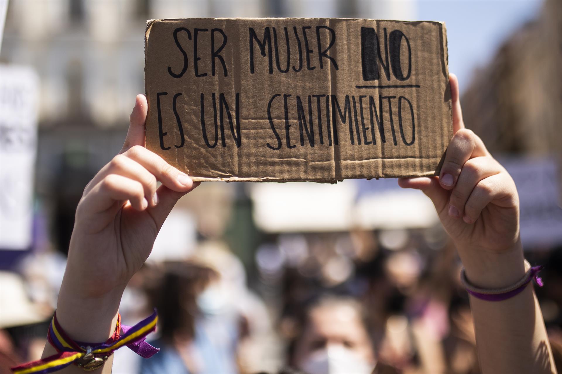 Choque entre feminismo e identidad de género en el 40 Congreso del PSOE:  defender el término 