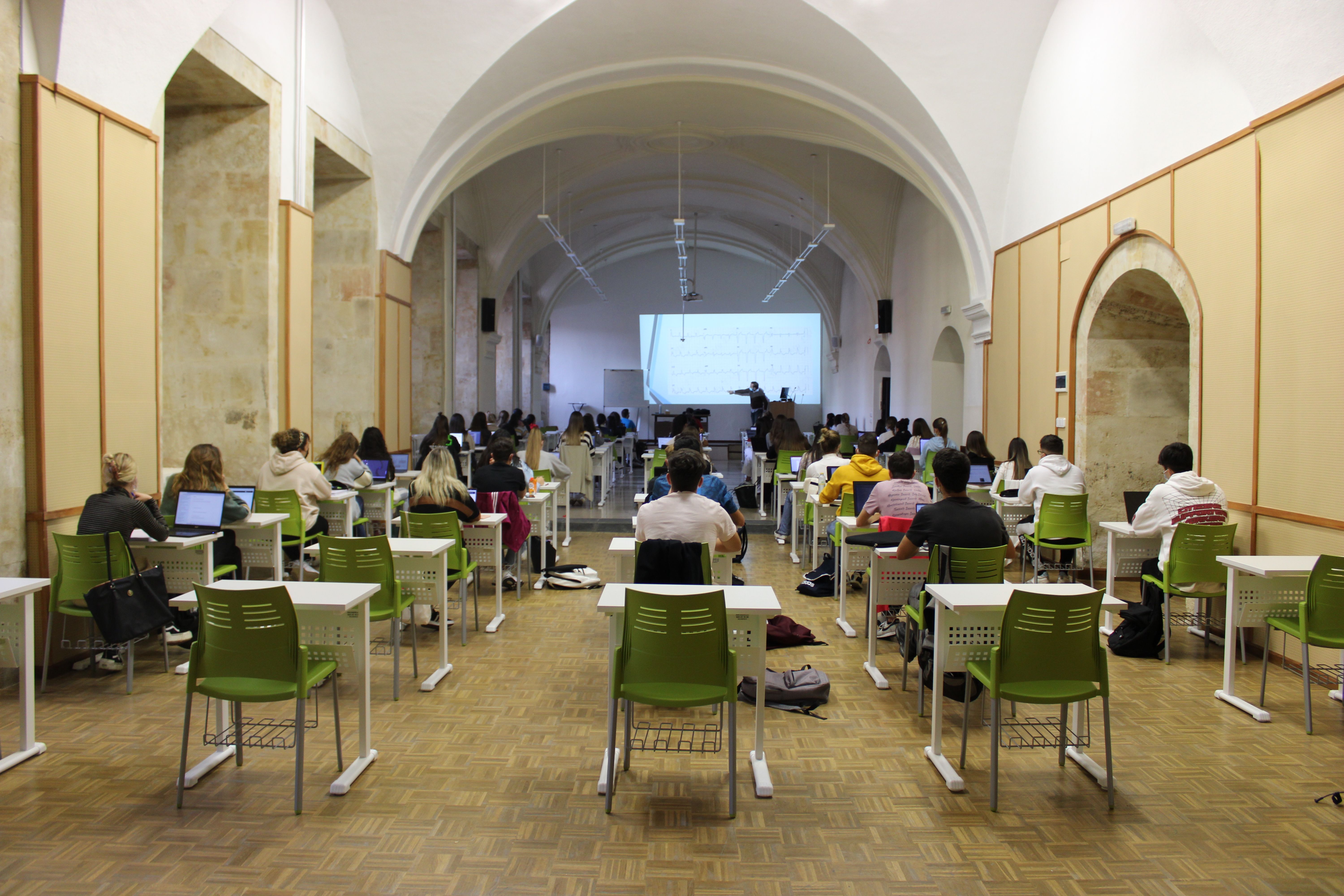 Estudiantes durante una clase en Salamanca | Foto: S24H