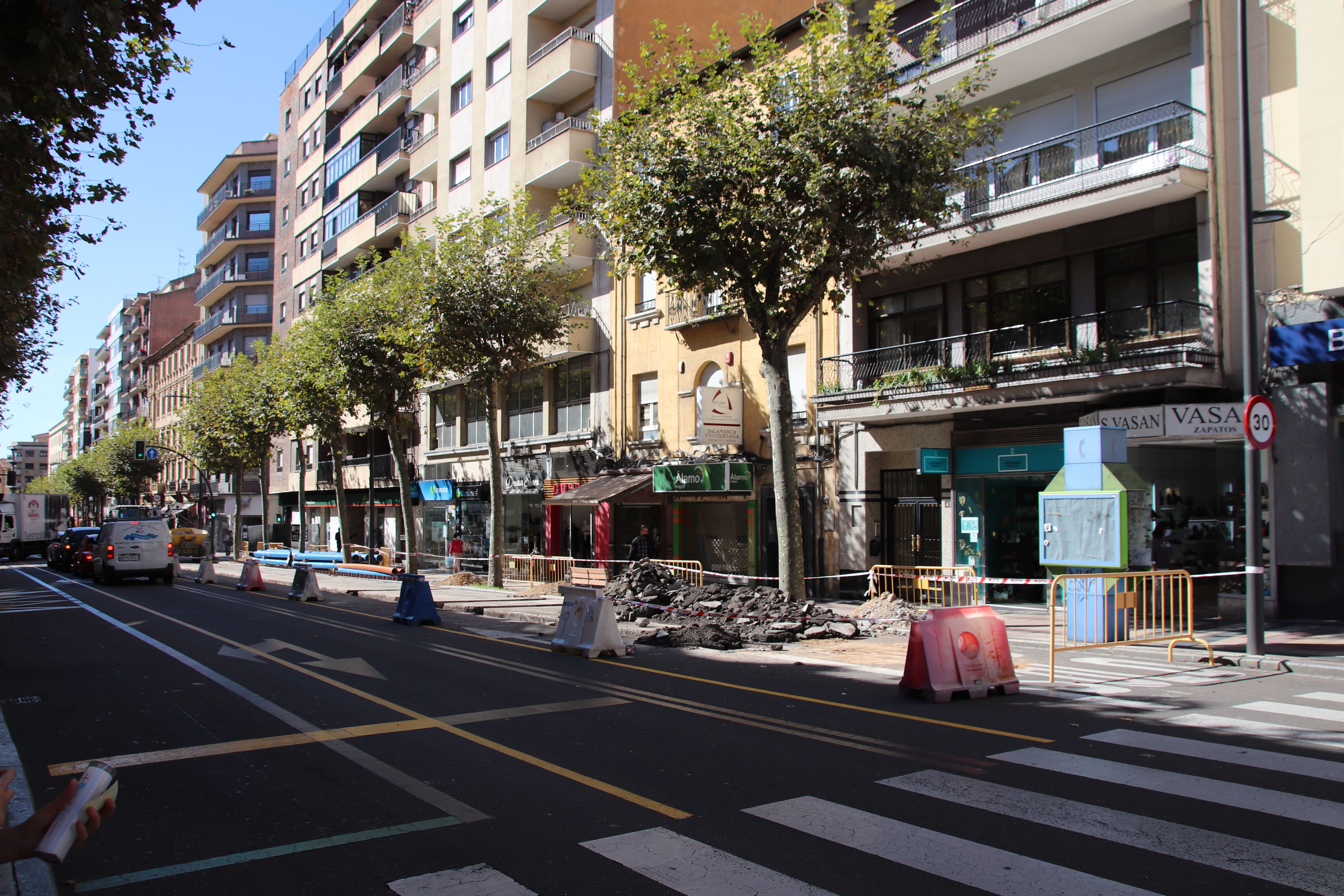 Calle María Auxiliadora. Estrechamiento. Obras. Foto de archivo 