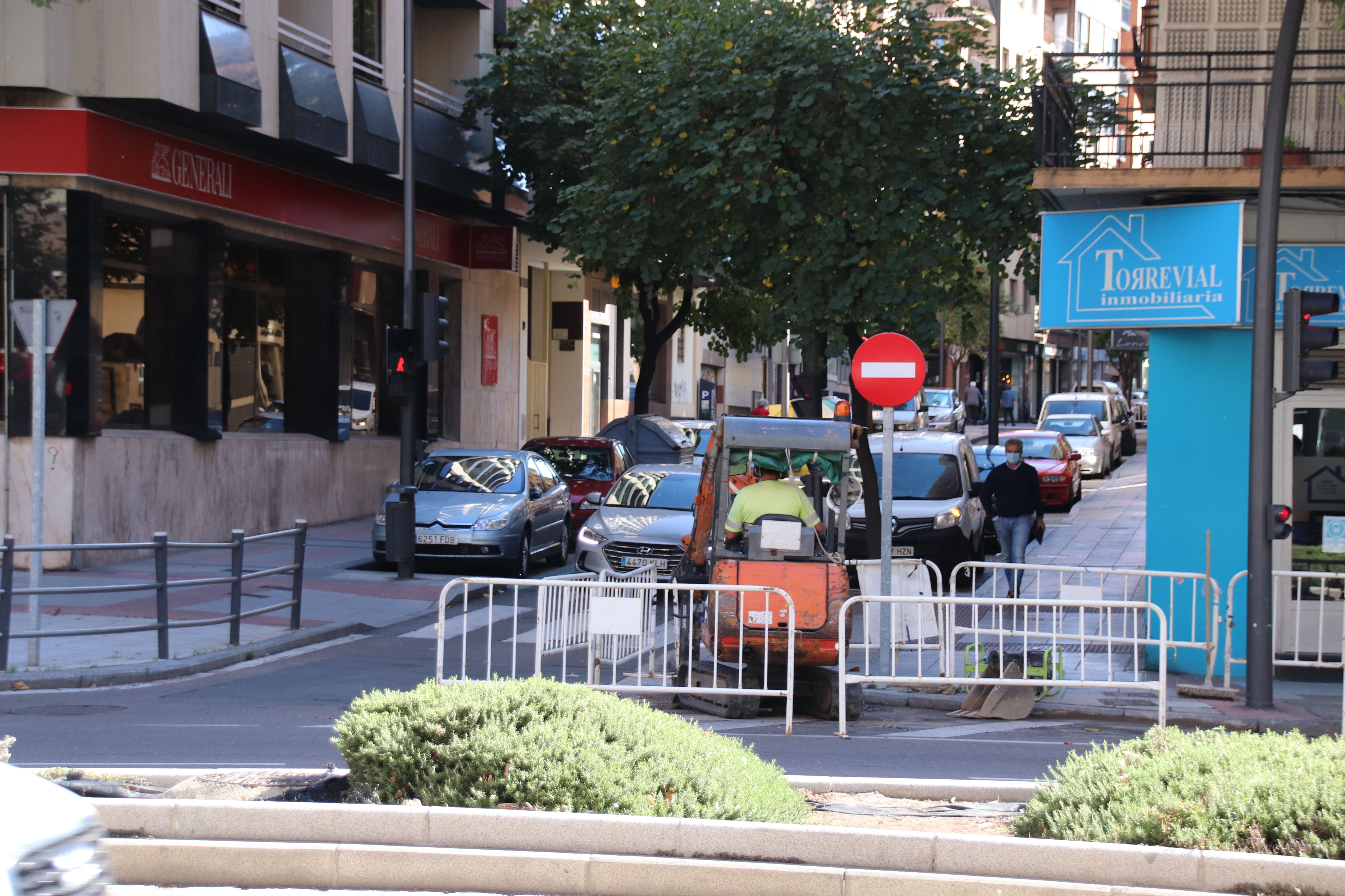 Obras, Avda. de Portugal. Estrechamiento. 