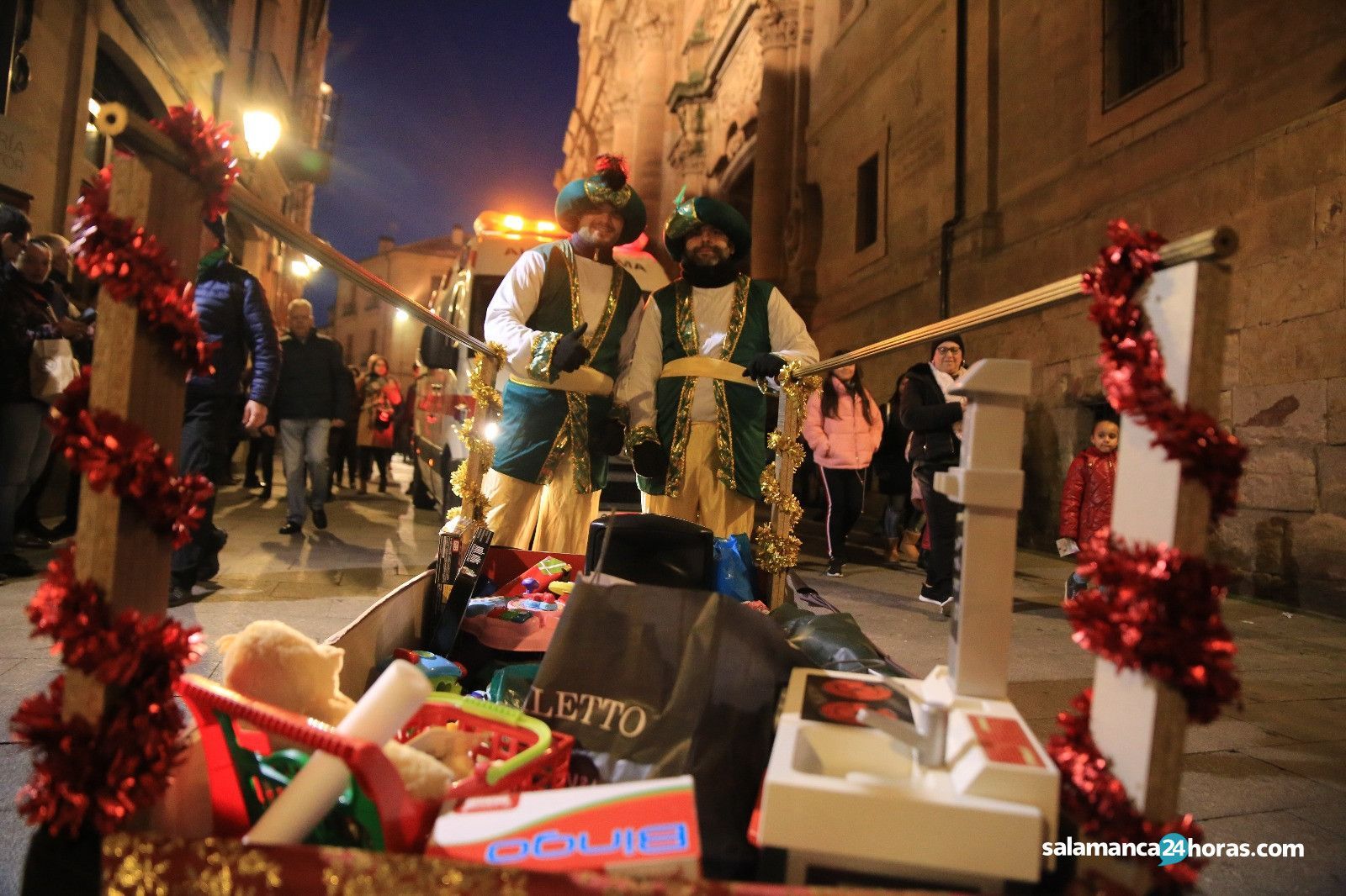  'Festival Benéfico Ningún Niño sin Juguete' organizado por la Archicofradía del Rosario