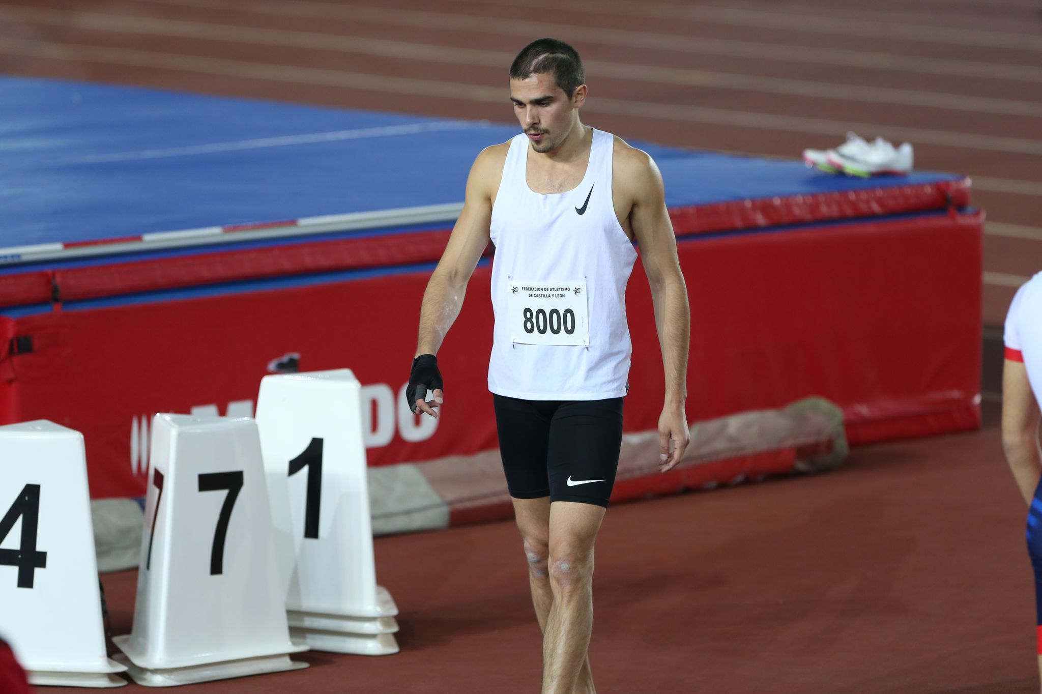 Bruno Hortelano en los Campeonatos Autonómicos de Pista Cubierta