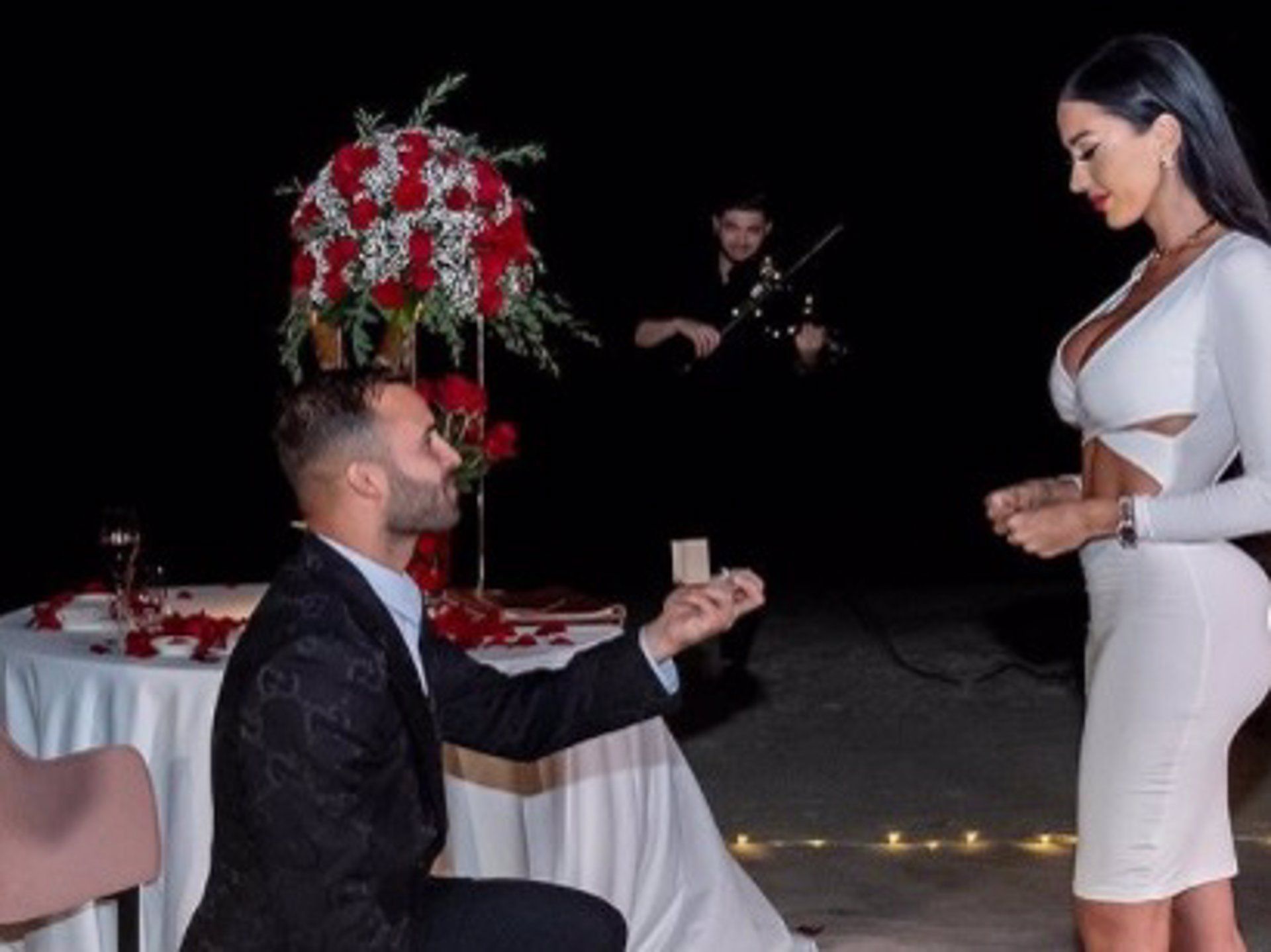 Jesé Rodríguez le pide matrimonio a Aurah Ruíz - INTAGRAM JESÉ RODRÍGUEZ | EP