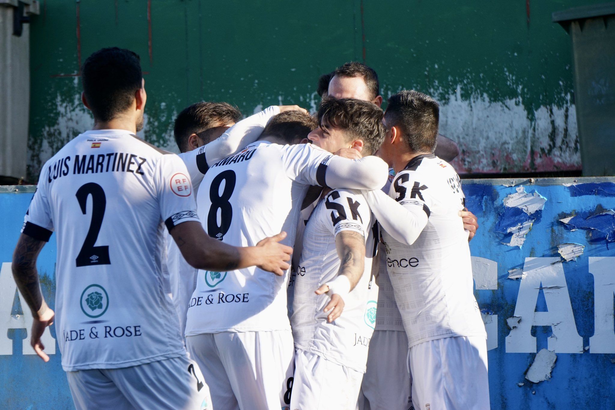 Los jugadores del Salamanca CF UDS celebran el gol de Ribeiro | FOTO SALAMANCA CF UDS.