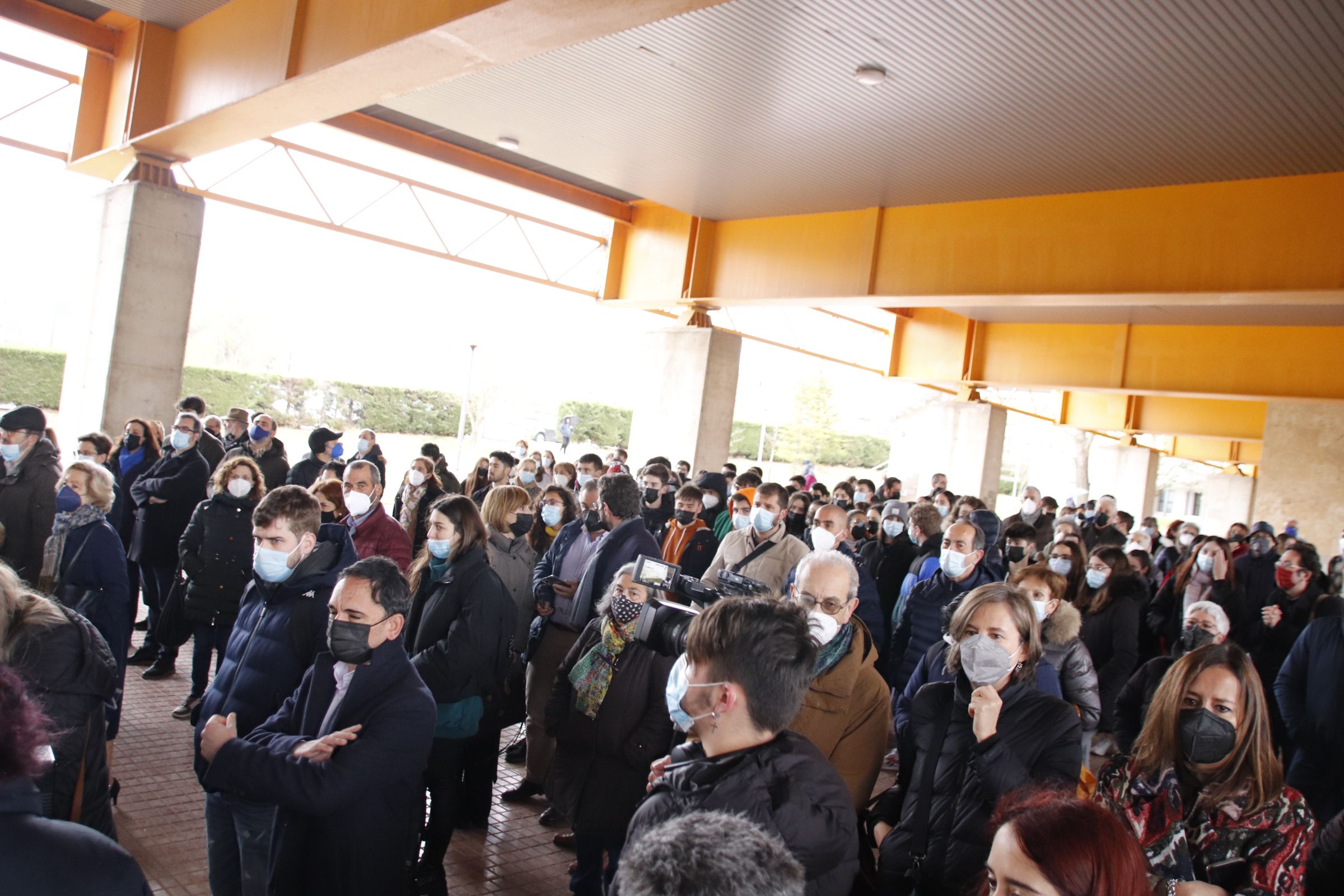 Concentración universitaria por la paz en Ucrania