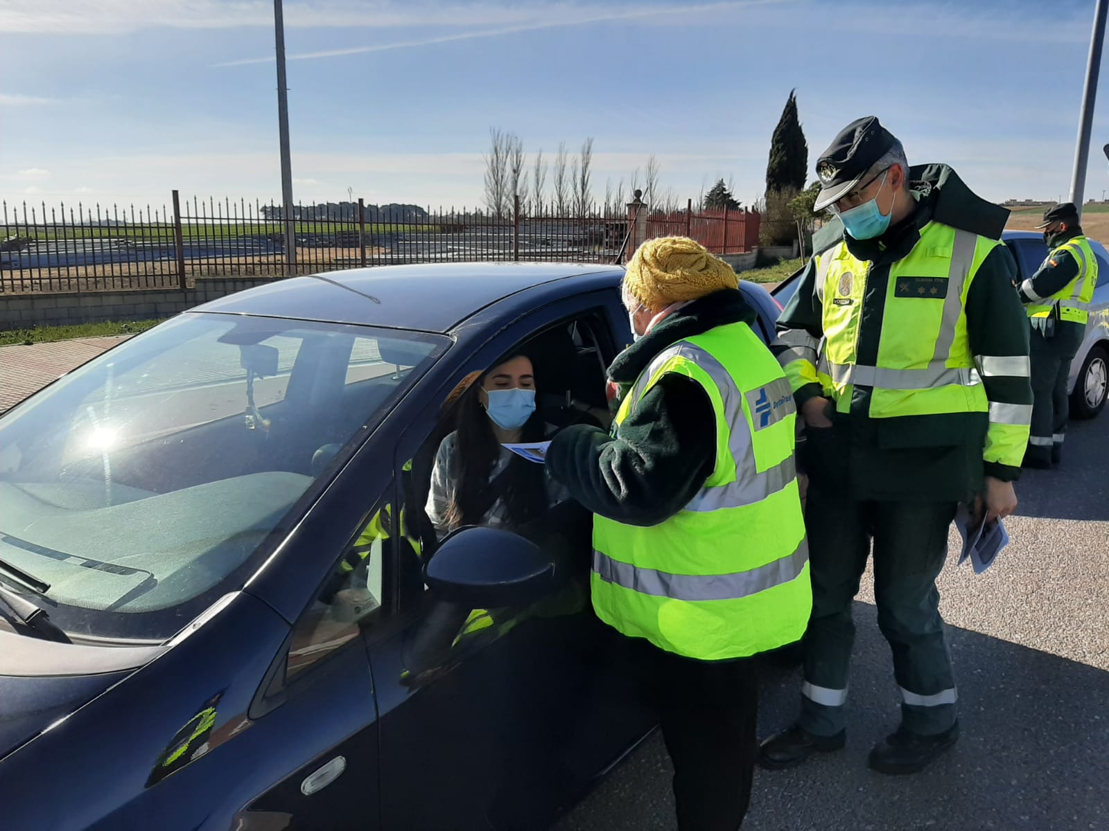  La Subdelegada del Gobierno informa sobre la campaña de vigilancia de la DGT en la N-630