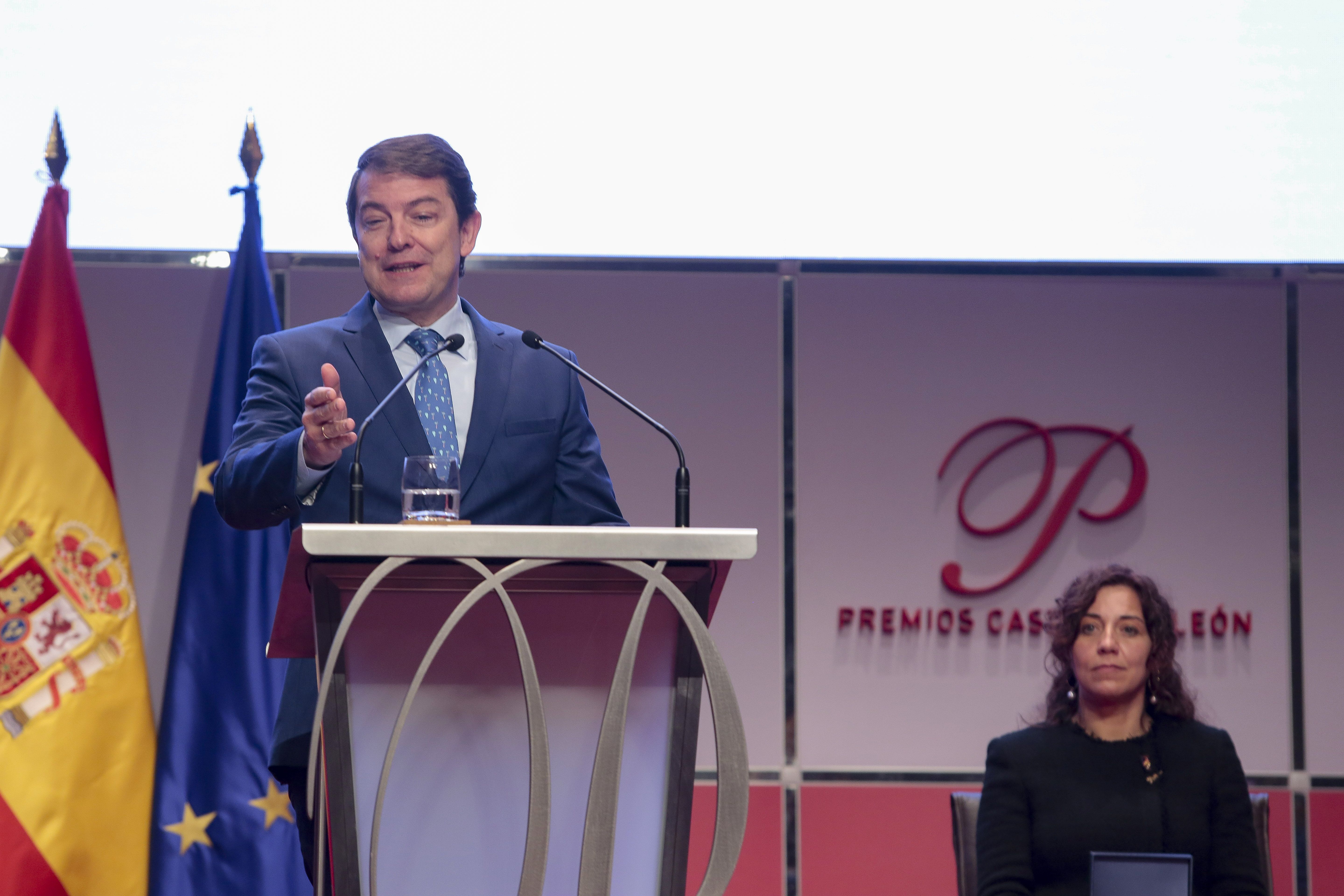 Alfonso Fernández Mañueco durante su intervención en los Premios Castilla y León | Agencia ICAL