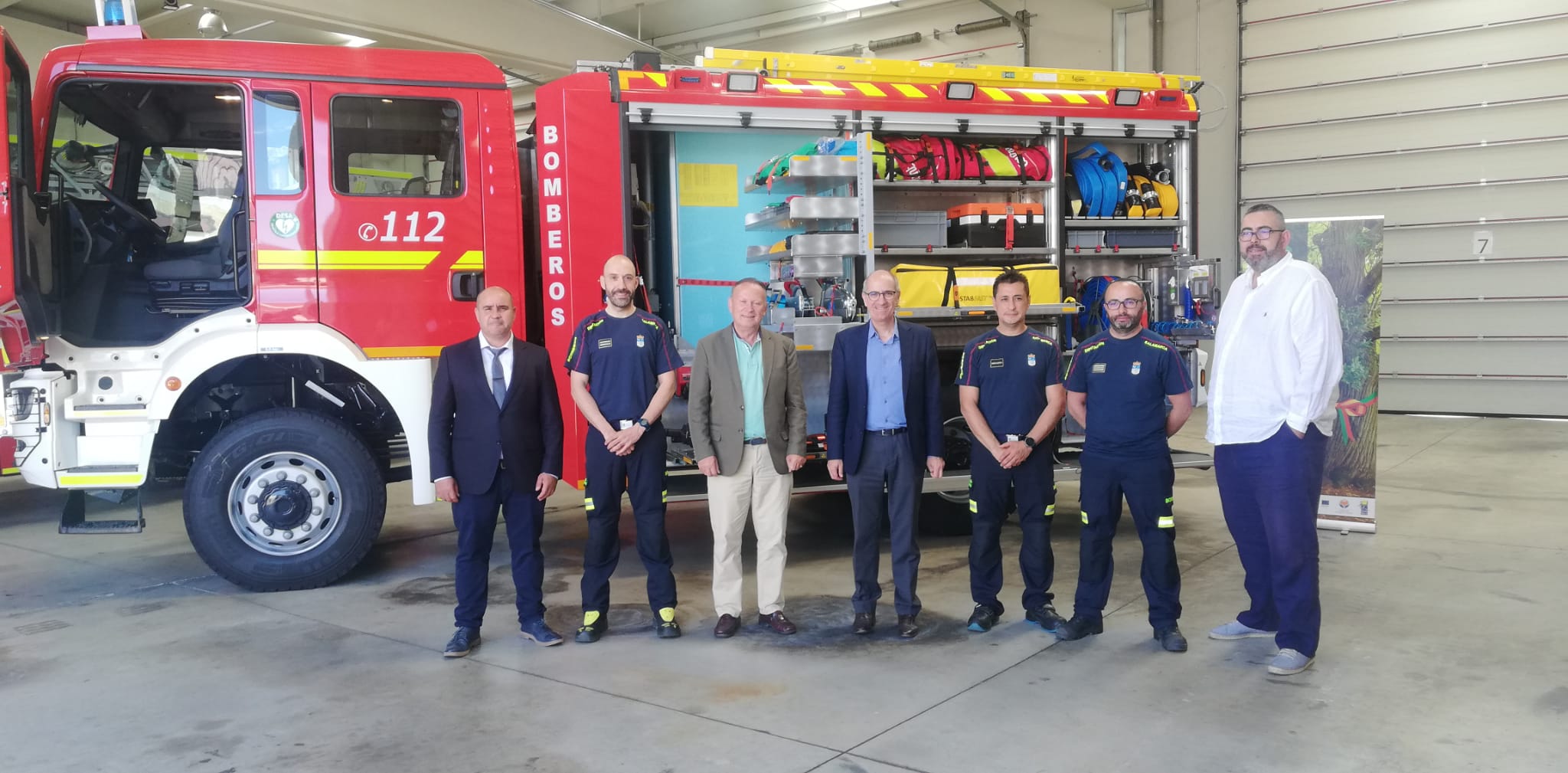 Diputación, presentación nuevo cambión de bomberos (5)