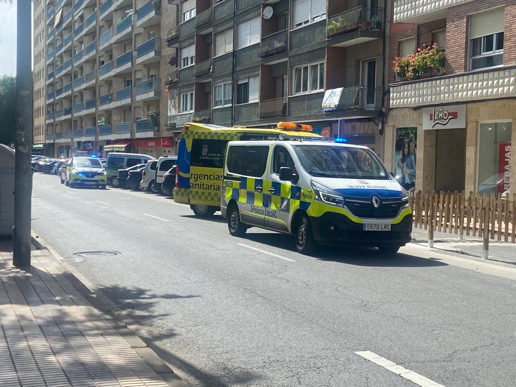 Un Herido En Una Colisión Entre Una Moto Y Un Coche En La Avenida De Los Comuneros 9292