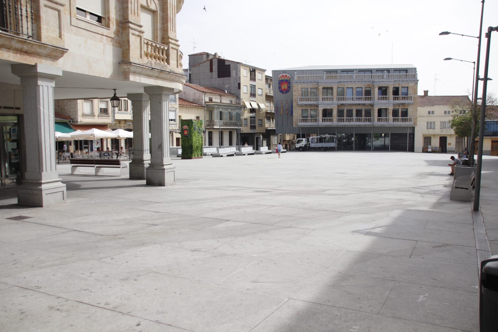 Guijuelo, plaza mayor y ayuntamiento