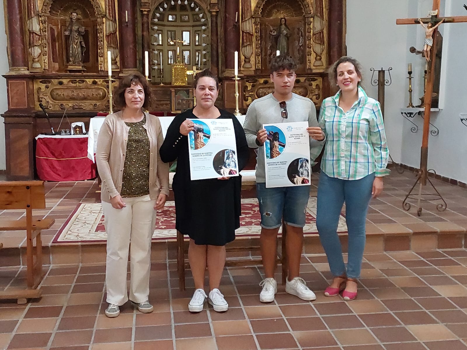 Los ganadores del Concurso de fotografías convocado por la Cofradía de la Vera Cruz de Peñaranda