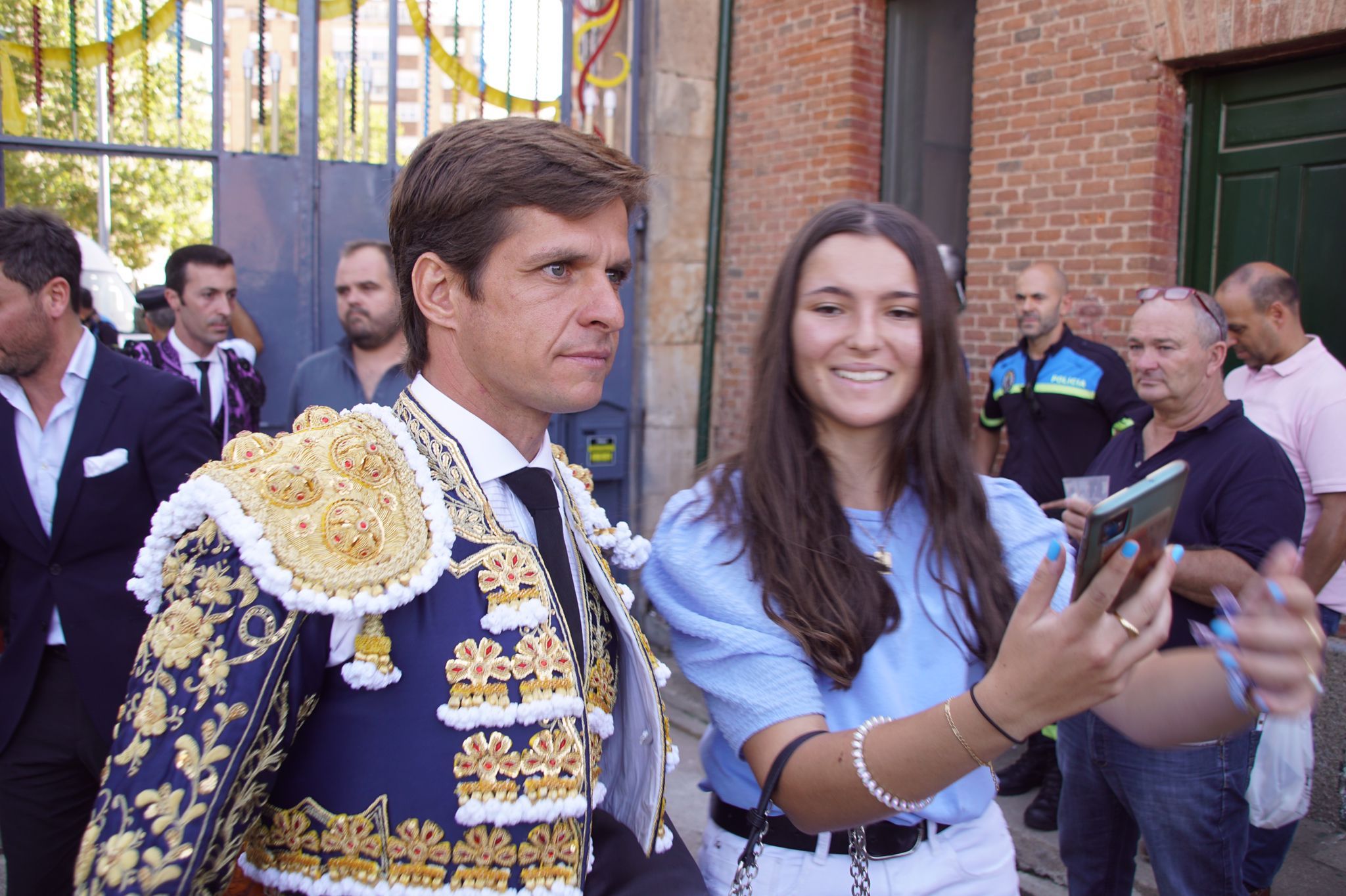 ambiente en el patio de cuadrillas de La Glorieta este domingo  (13)