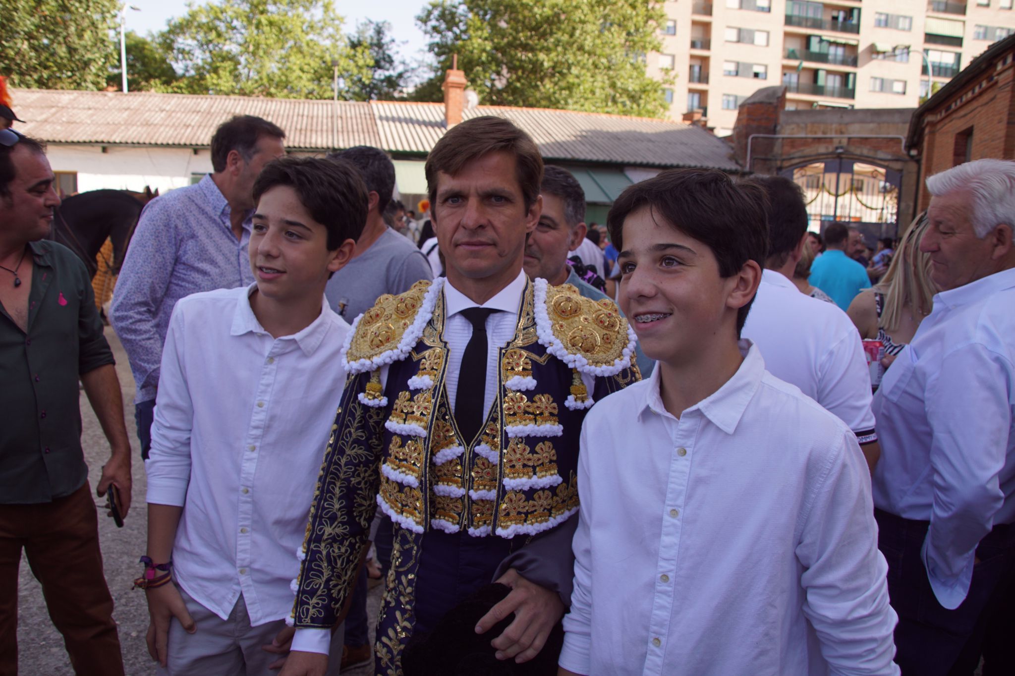 ambiente en el patio de cuadrillas de La Glorieta este domingo  (16)