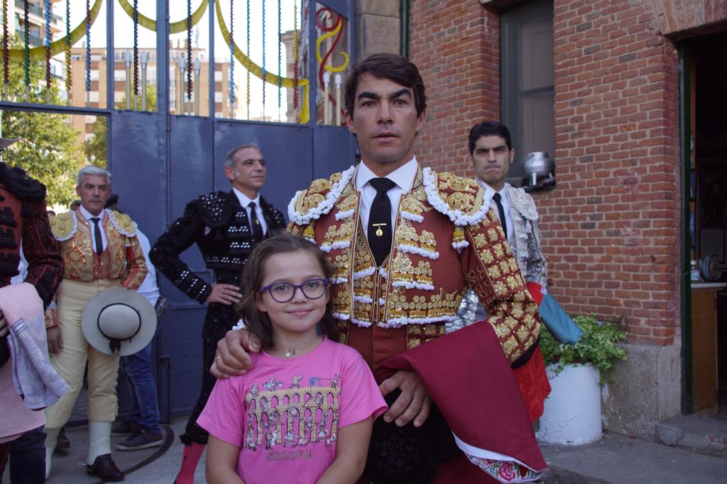  Así ha sido el ambiente en el patio de cuadrillas de La Glorieta, este viernes, antes de la corrida de Galache. Fotos Juanes