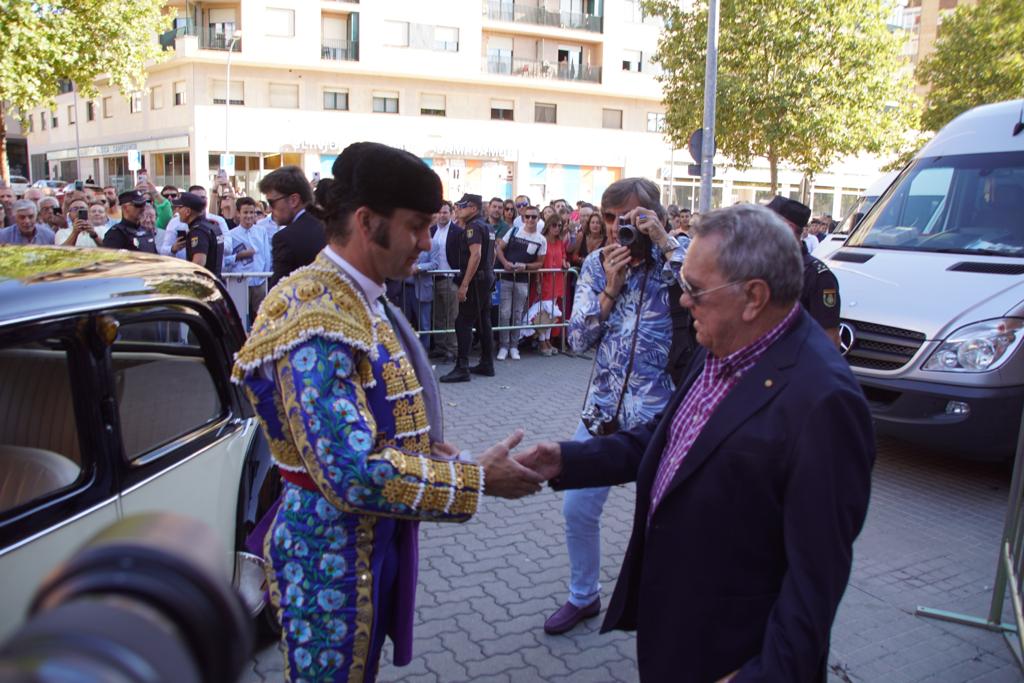  Así ha sido el ambiente en el patio de cuadrillas de La Glorieta, este viernes, antes de la corrida de Galache. Fotos Juanes