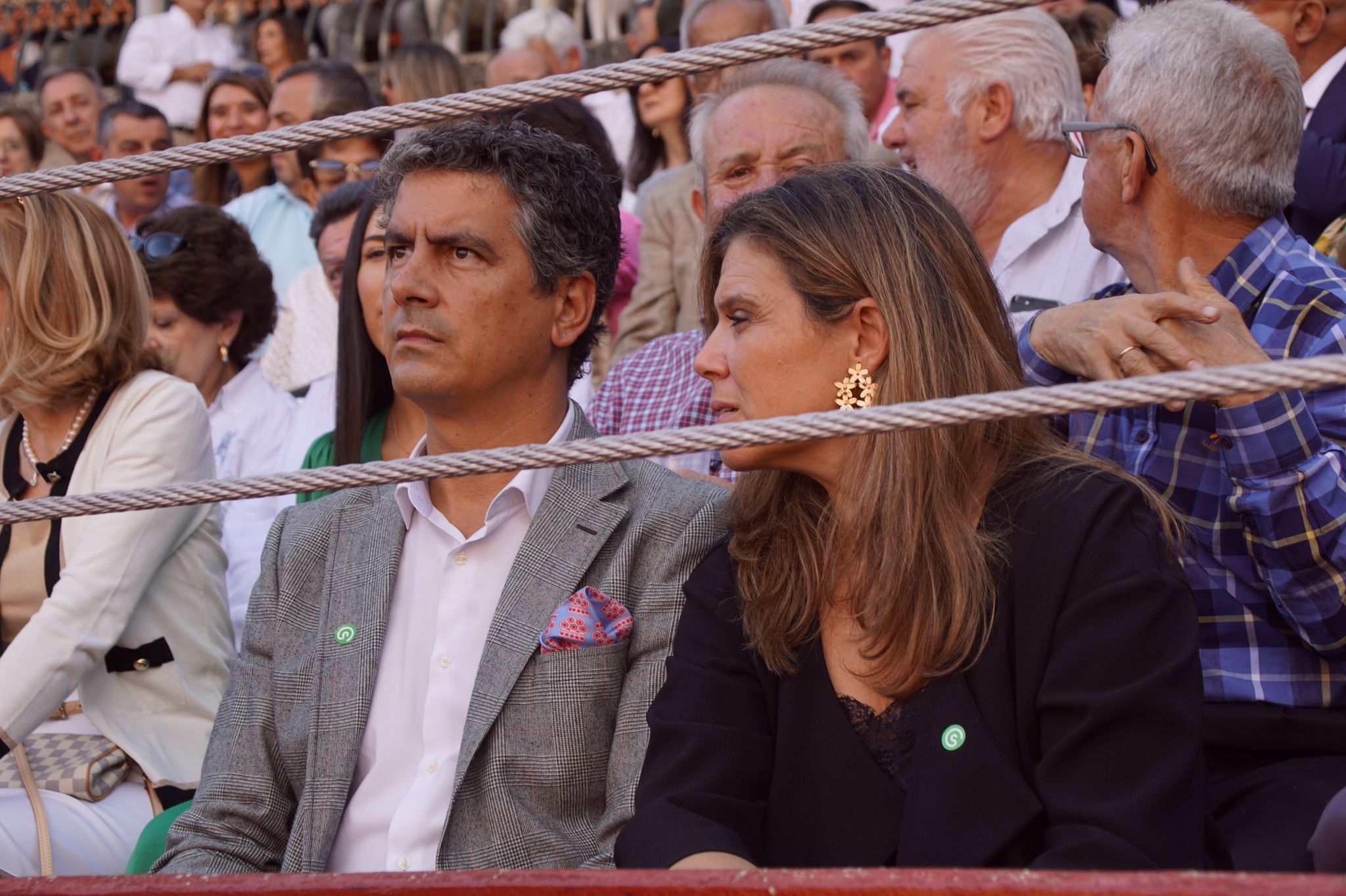 Resumen fotográfico del ambiente en los tendidos de La Glorieta durante la corrida de Galache. Foto Juanes