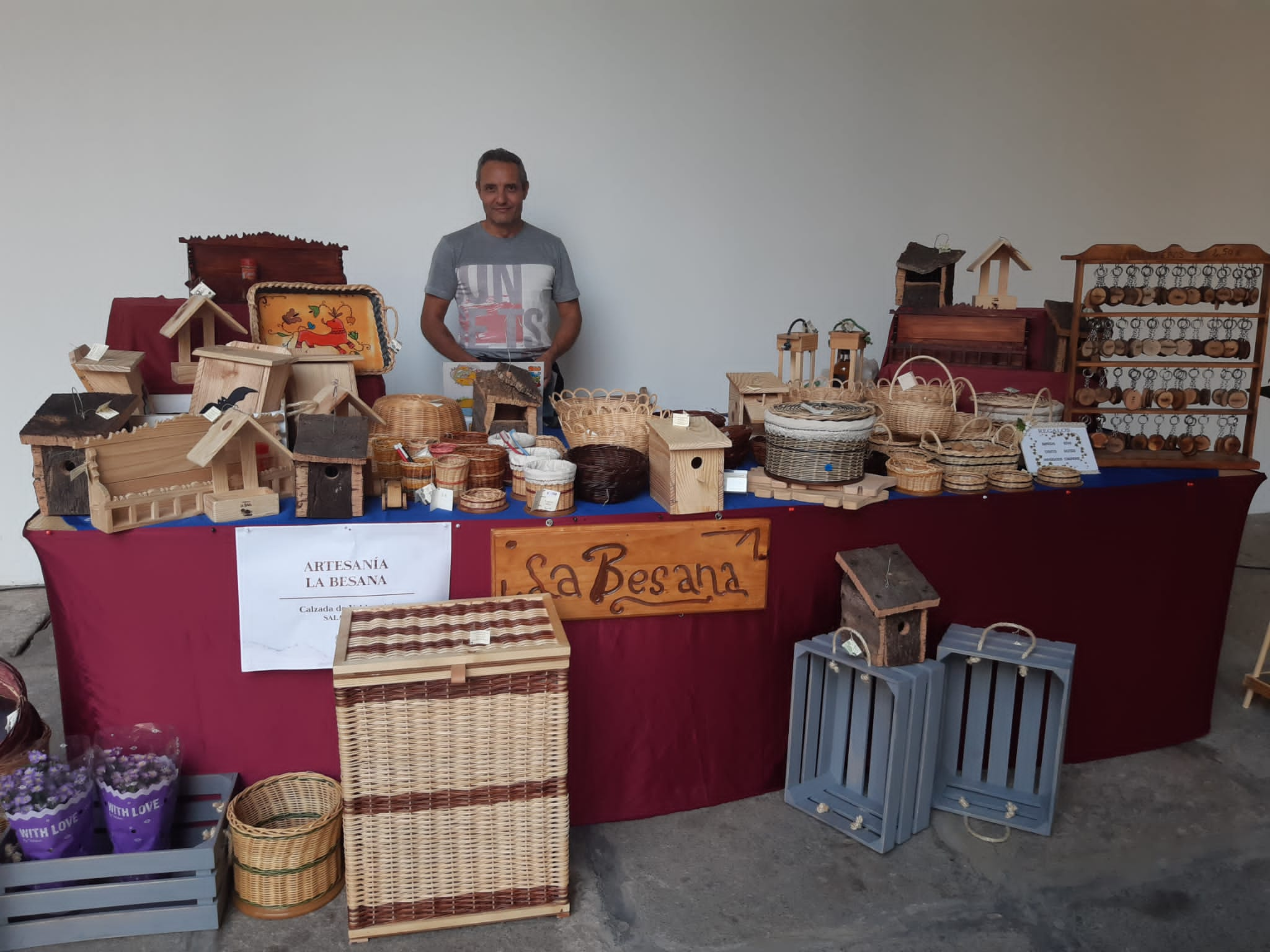 Mercado de artesanos rurales 