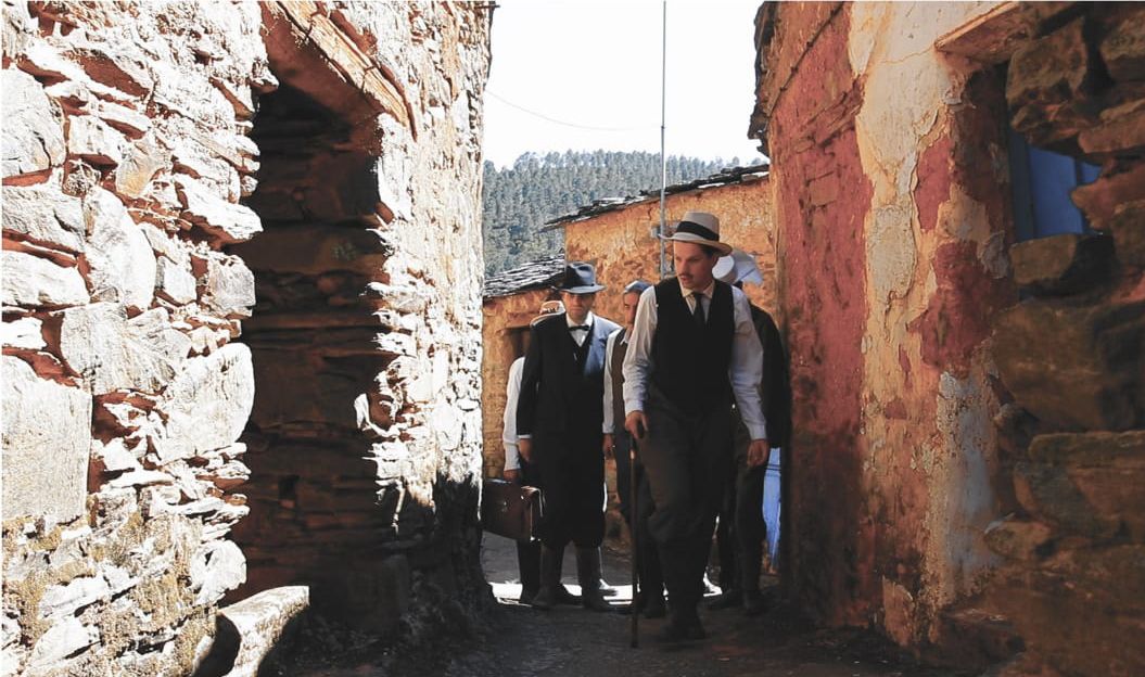 Cateja Teatro lanza ‘Mar de Brumas’, una producción sobre la visita de Alfonso XIII a la Sierra de Francia 