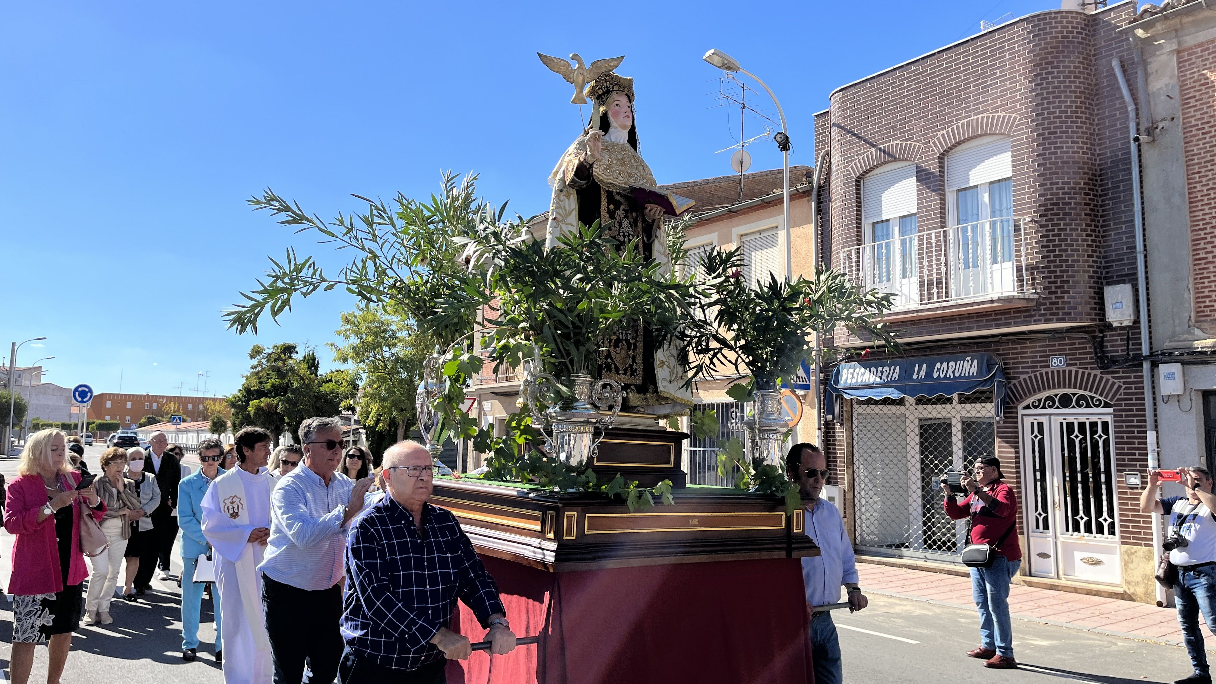 Procesión de Santa Teresa en Peñaranda 