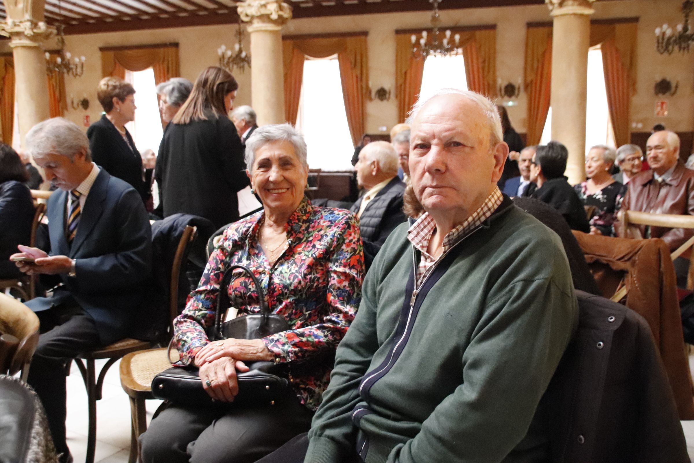 homenaje a los matrimonios que celebran sus Bodas de Oro