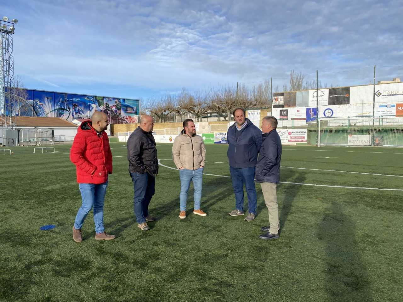 Roberto Martín y el concejal de Deportes, Carlos Arasa, GUIJUELO