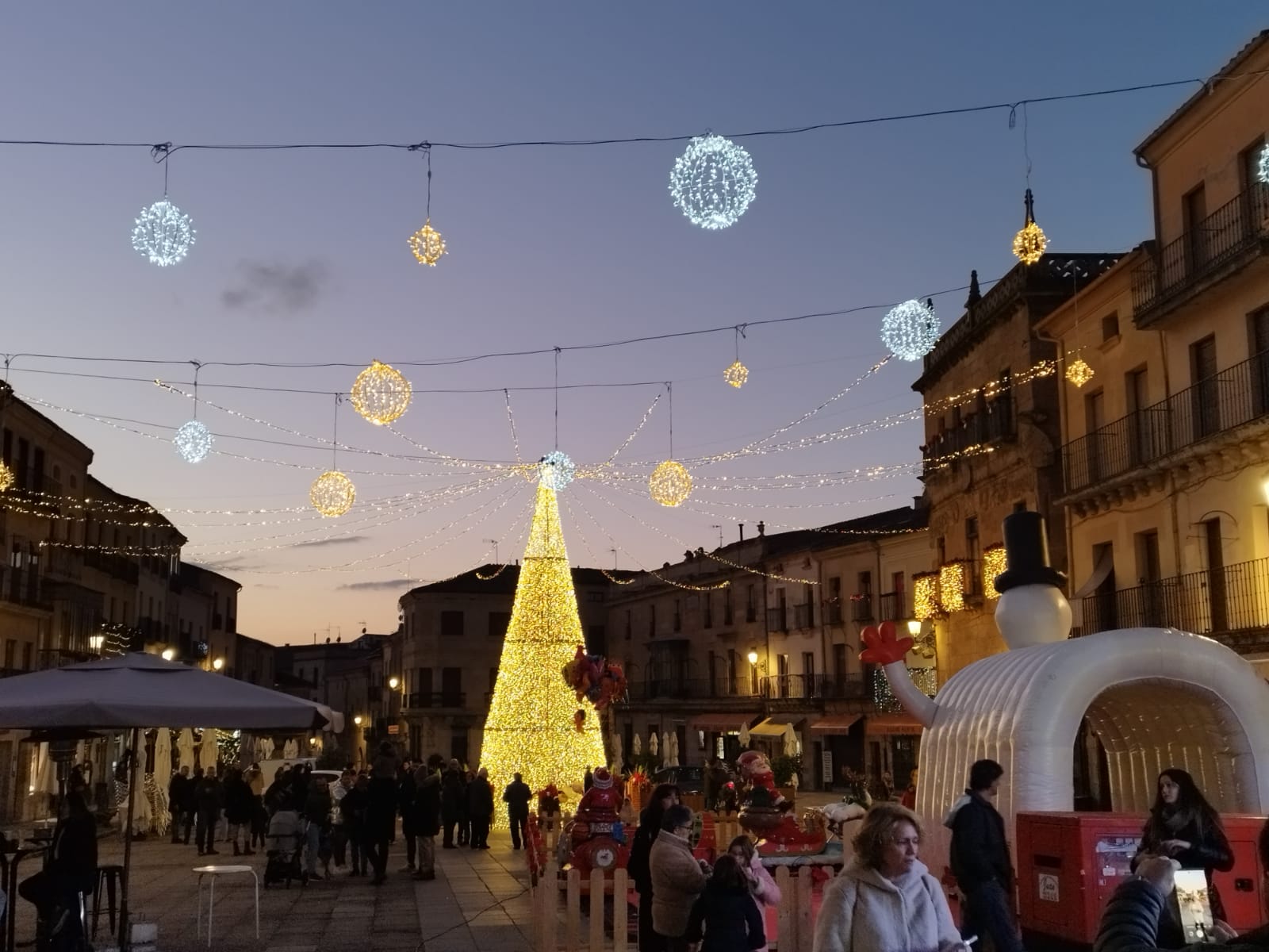 Ciudad Rodrigo brilla más que nunca siendo "Estrella de la Navidad"