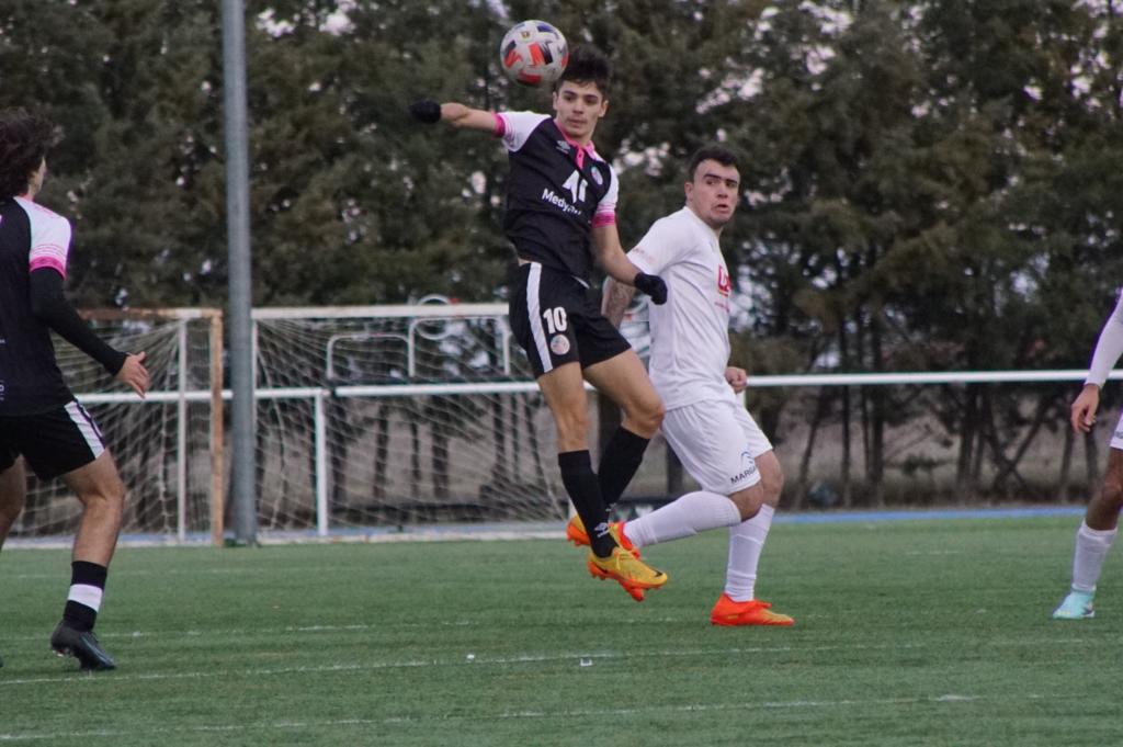 El Salamanca CF UDS B Se Impone En El Derbi Ante El Peñaranda En Regional