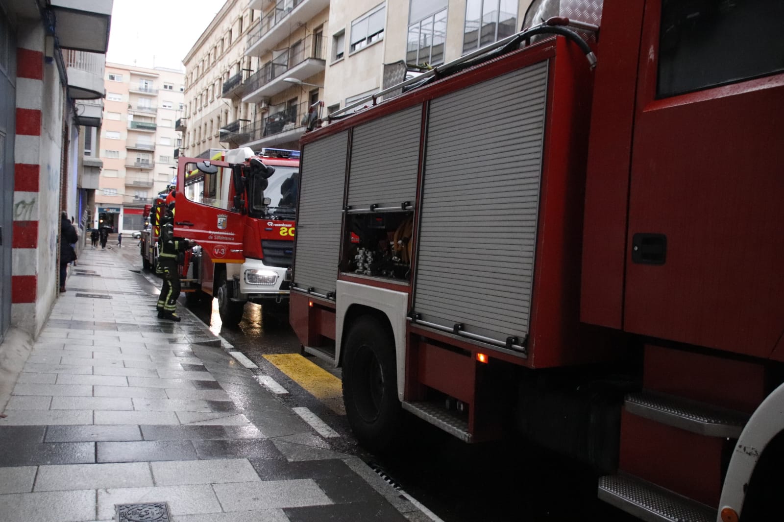 Incendio en cuarto de calderas calle de Torres Quevedo. Fotos S24H (3)