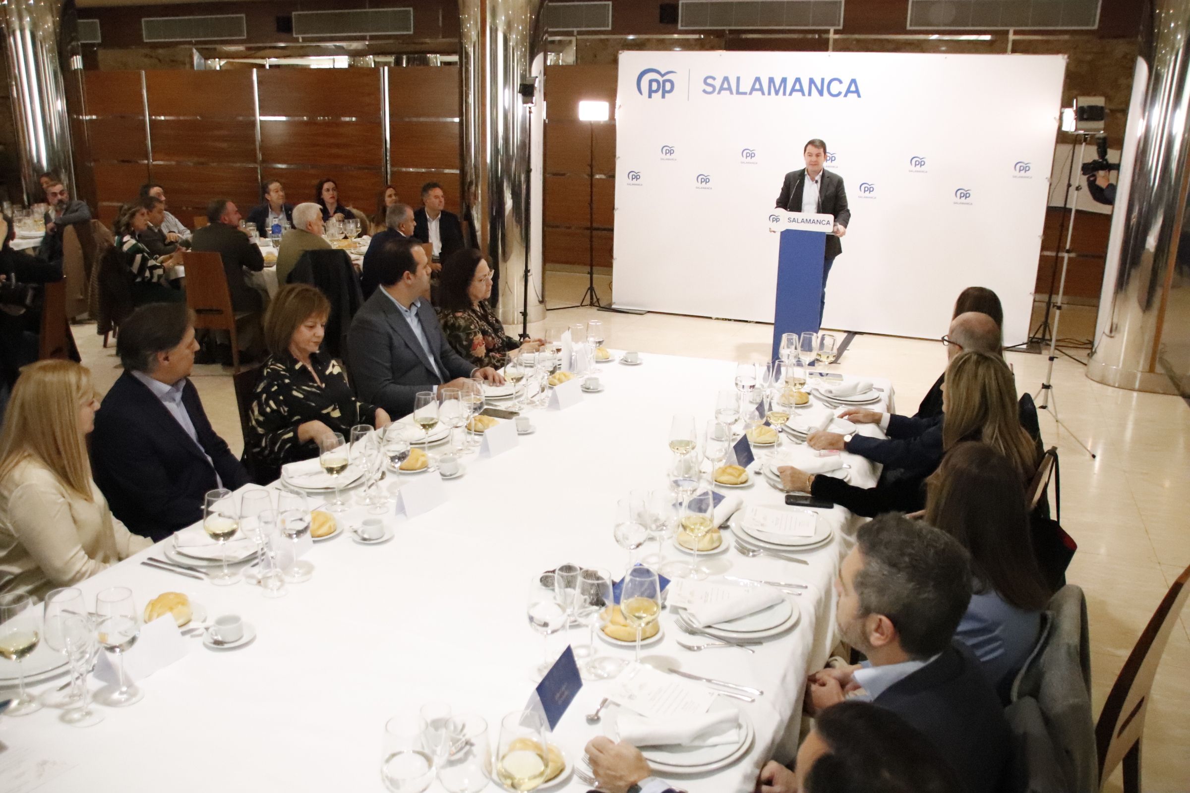 El Partido Popular de Salamanca celebra su tradicional comida de Navidad