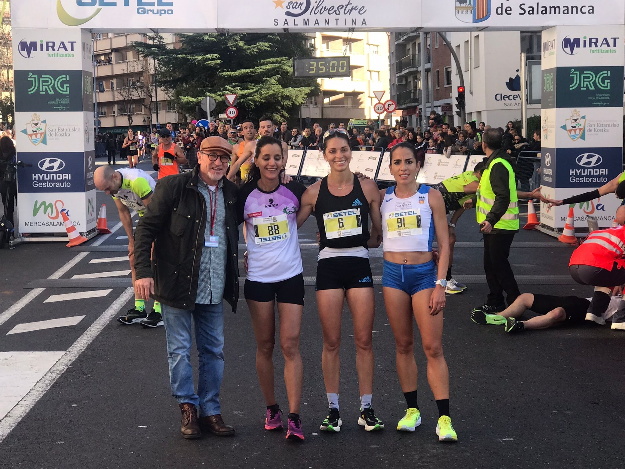 Podio femenino de la XXXVIII San Silvestre Salmantina | FOTO SALAMANCA24HORAS.COM