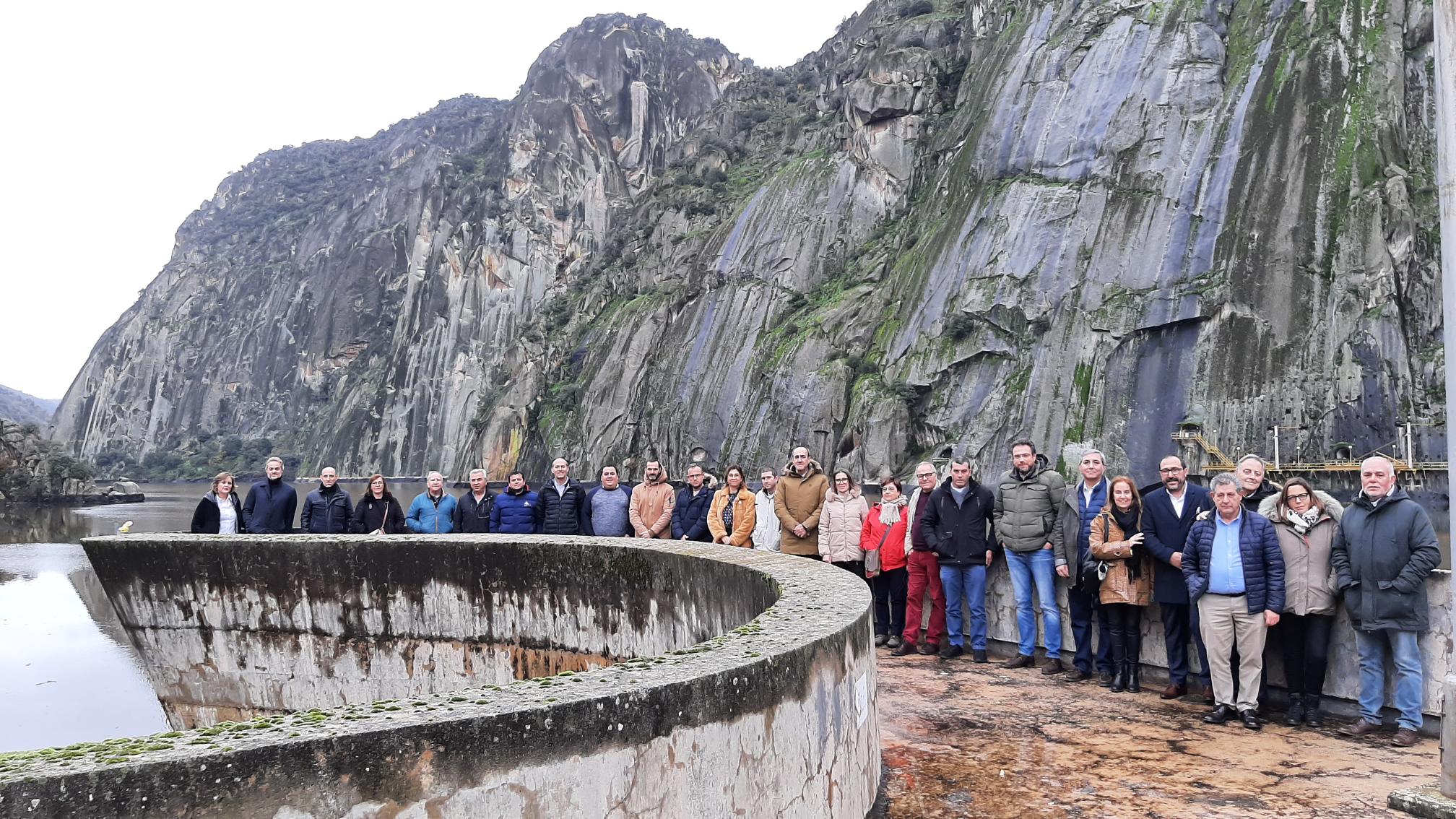 2022 12.  AIMRD visitan la presa de Aldeadávila, propiedad de Iberdrola